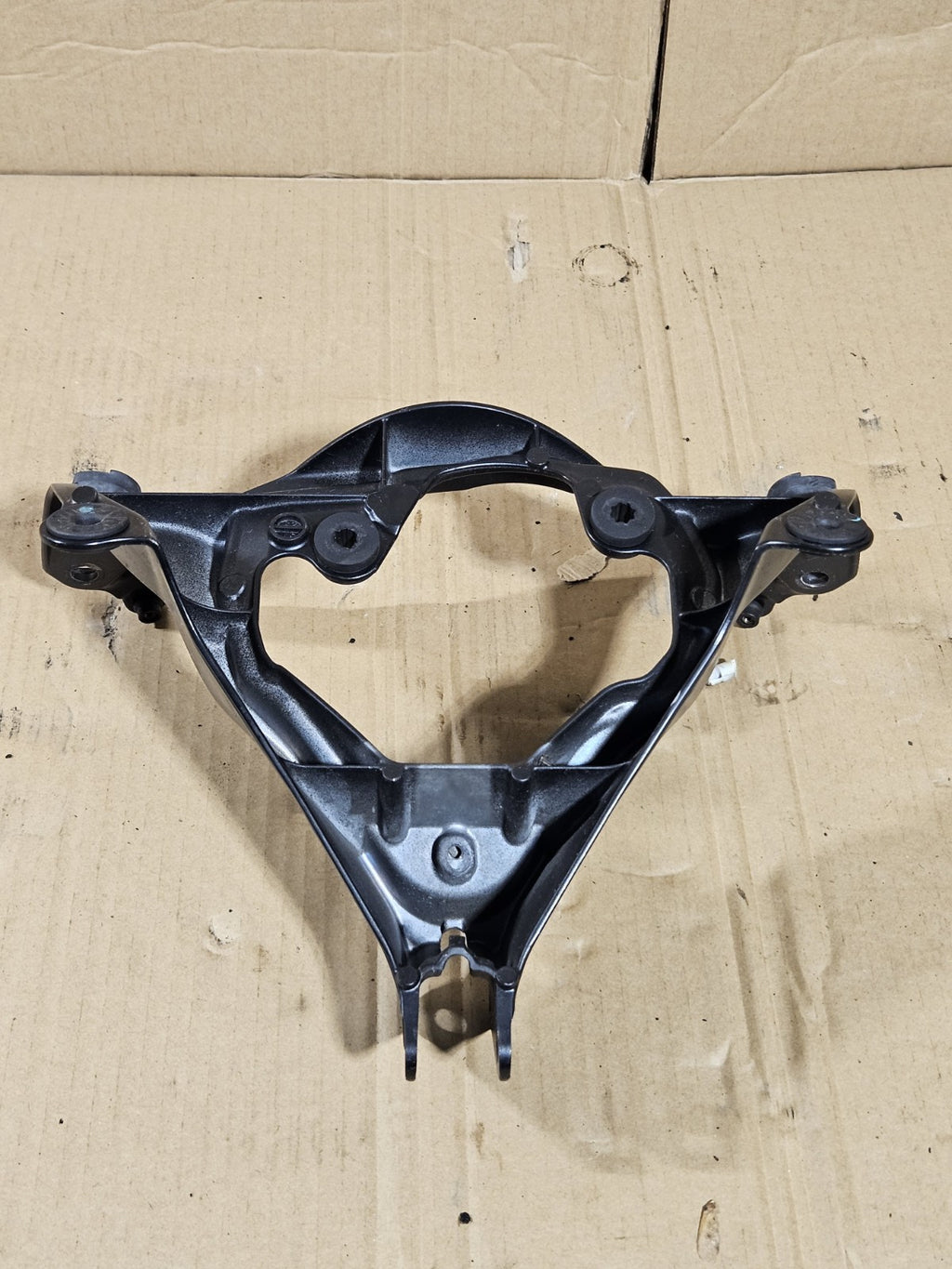 2006 2007 Suzuki GSXR600 Fairing Stay OEM 9446101H00 Genuine Front Bracket0