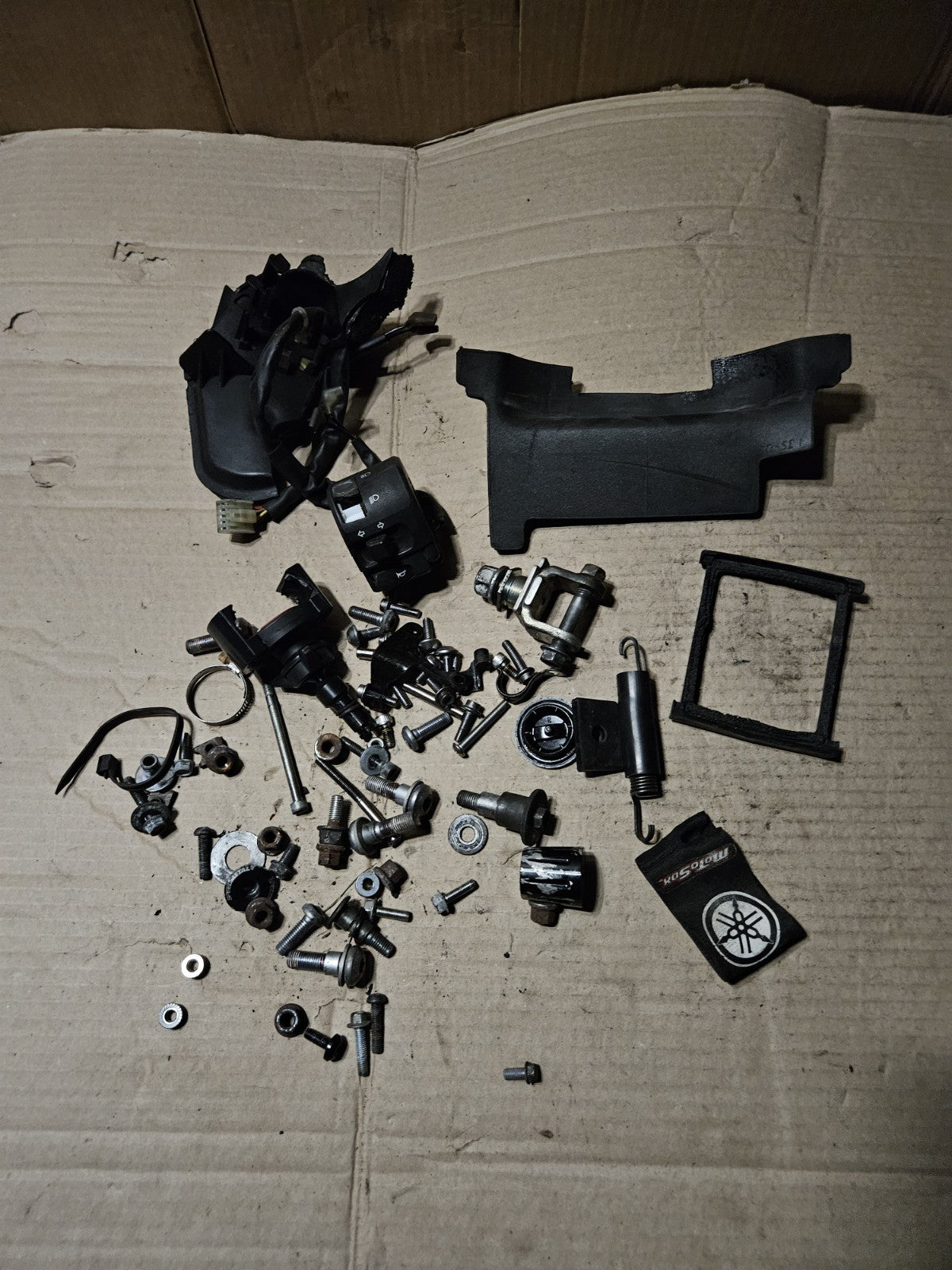 2008-2016 Yamaha YZF-R6 R6 OEM Engine Bolts Screws Brackets Mounts Hardware Lot0