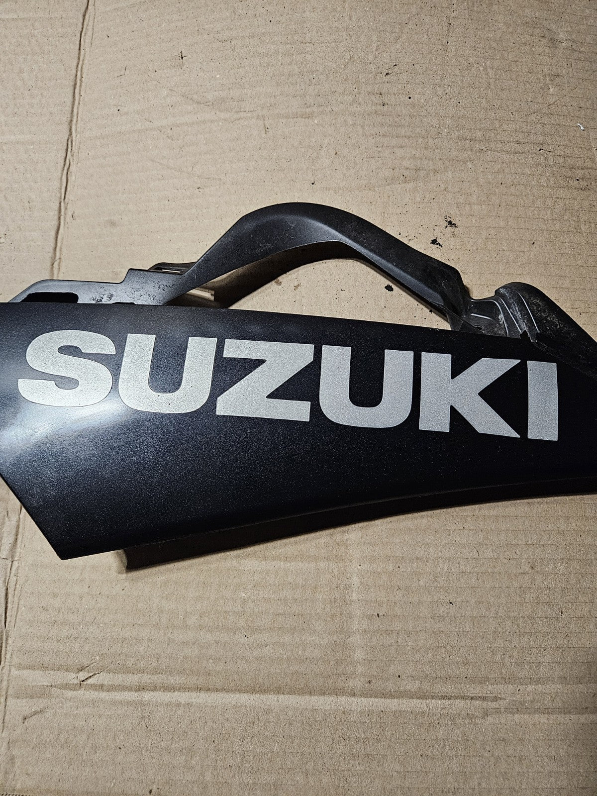 2006-2007 Suzuki GSXR600 GSXR750 OEM Right Lower Belly Fairing Black 94470-01H015