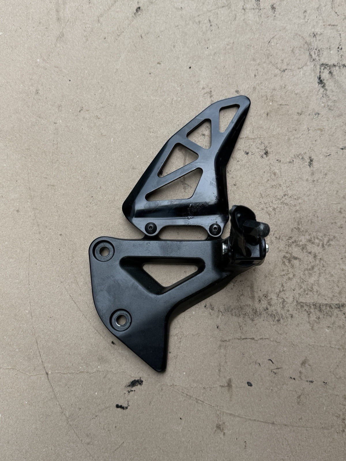 2017-2025 Suzuki GSXR1000 GSXR1000R OEM Rearsets Brake Shift Foot Pegs Pair9