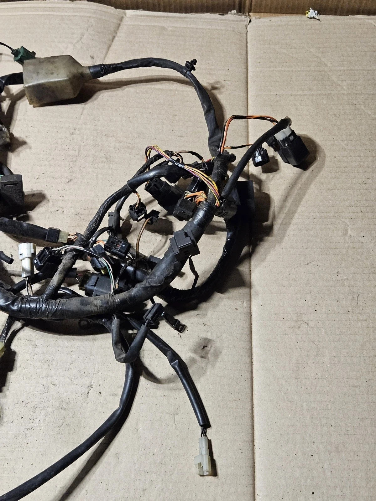 2006-2007 Suzuki GSXR600 GSXR750 K6 K7 OEM Wiring Harness Loom PC3 36610-01H302