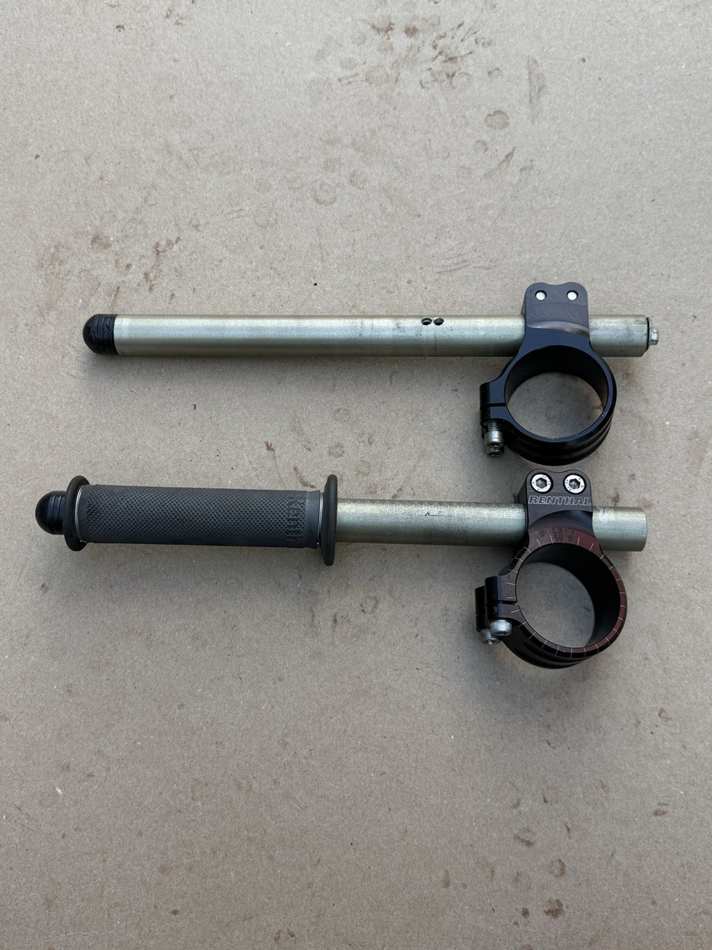 2012-2016 Suzuki GSXR1000 GSX-R1000 Renthal Clip On Handlebars Clipons Bars Pair2
