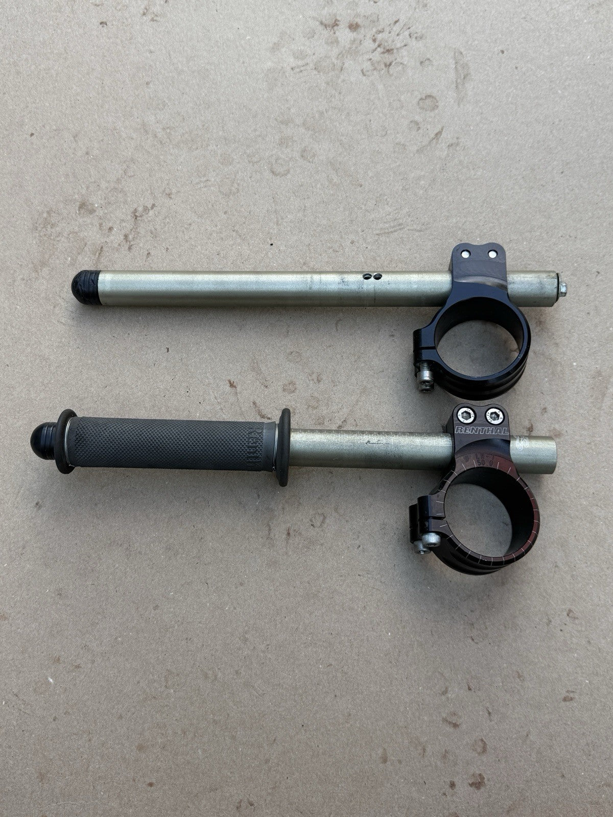 2012-2016 Suzuki GSXR1000 GSX-R1000 Renthal Clip On Handlebars Clipons Bars Pair2