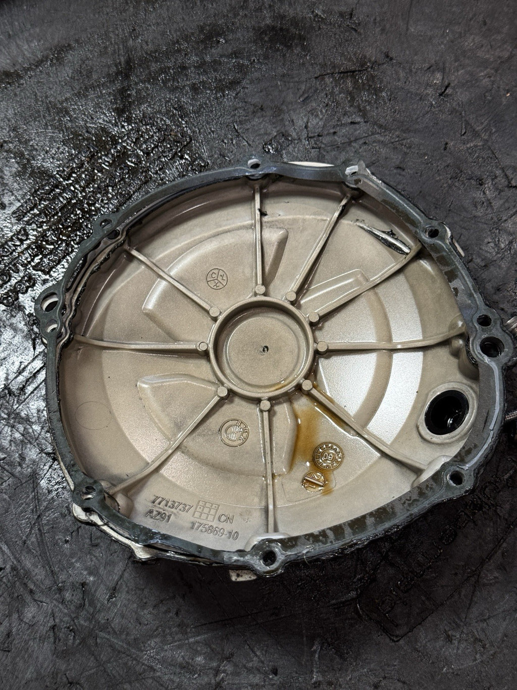 2009-2016 BMW S1000RR HP4 S1000R OEM Engine Clutch Cover RH 11147713739 77137374