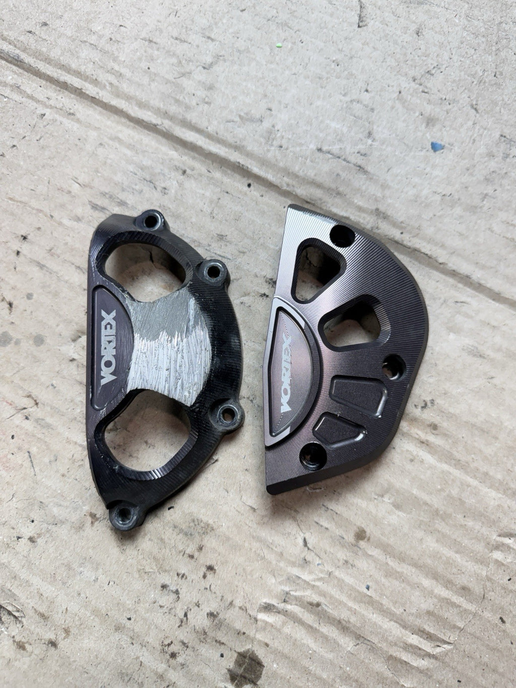11-25 2014KAWASAKI NINJA ZX10R VORTEX Engine Motor Case Saver Protectors