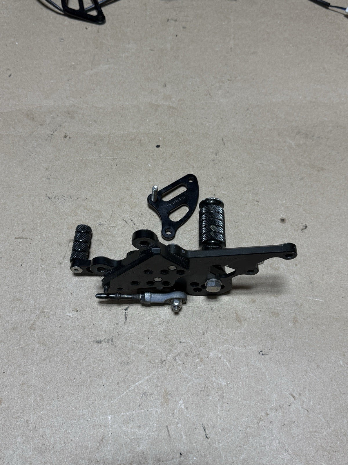 2015-2018 Aprilia RSV4 RR RF Adjustable Rearsets Rear Sets Foot Pegs L&R Black