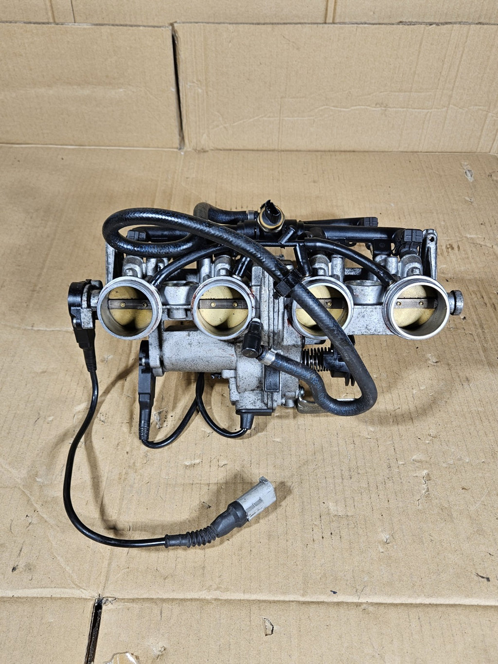 2009-2014 BMW S1000RR OEM Throttle Bodies Primary Secondary Injectors READ21