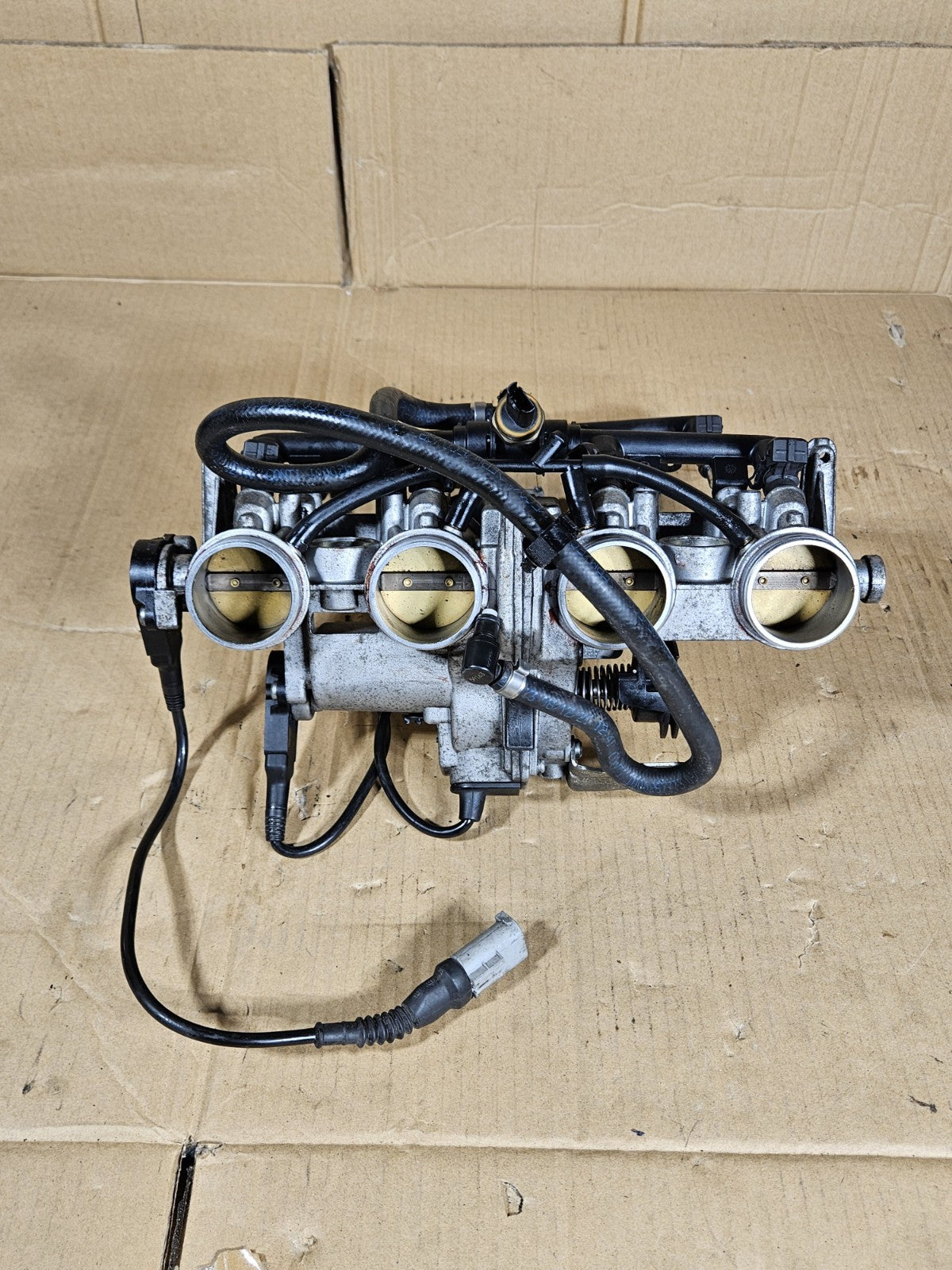 2009-2014 BMW S1000RR OEM Throttle Bodies Primary Secondary Injectors READ21
