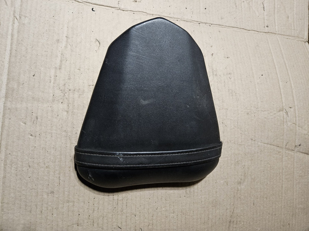 08-16 Yamaha YZF-R6 R6 OEM Rear Passenger Seat Pillion Saddle 13S-24750-00-006