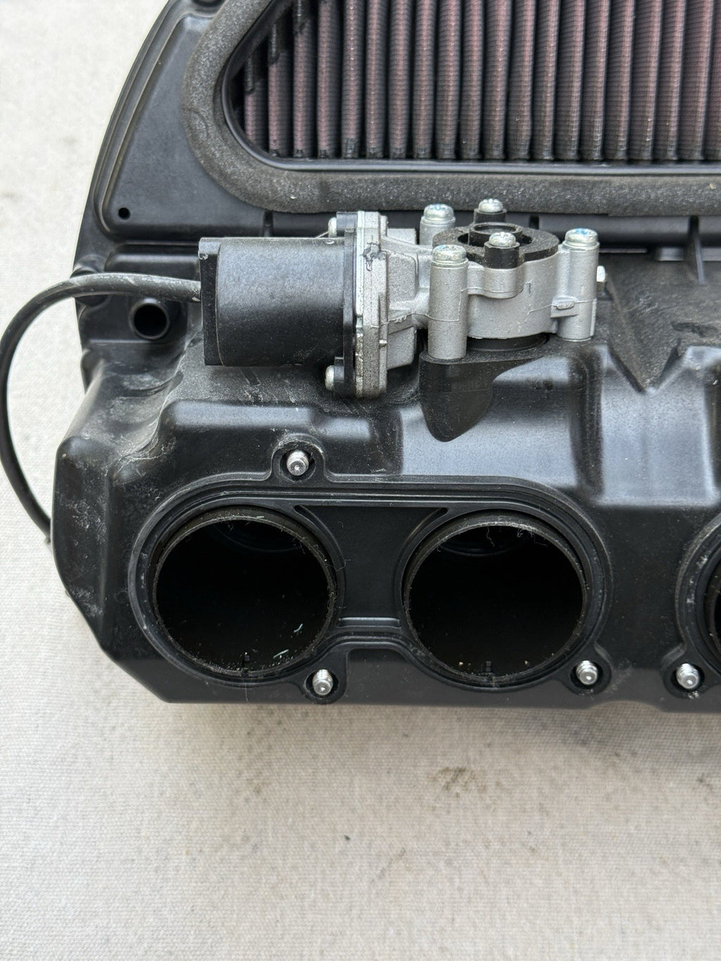 2007-2008 Yamaha YZF-R1 R1 OEM Airbox Air Filter Box 4C8-14411-00 4C8-14421-008