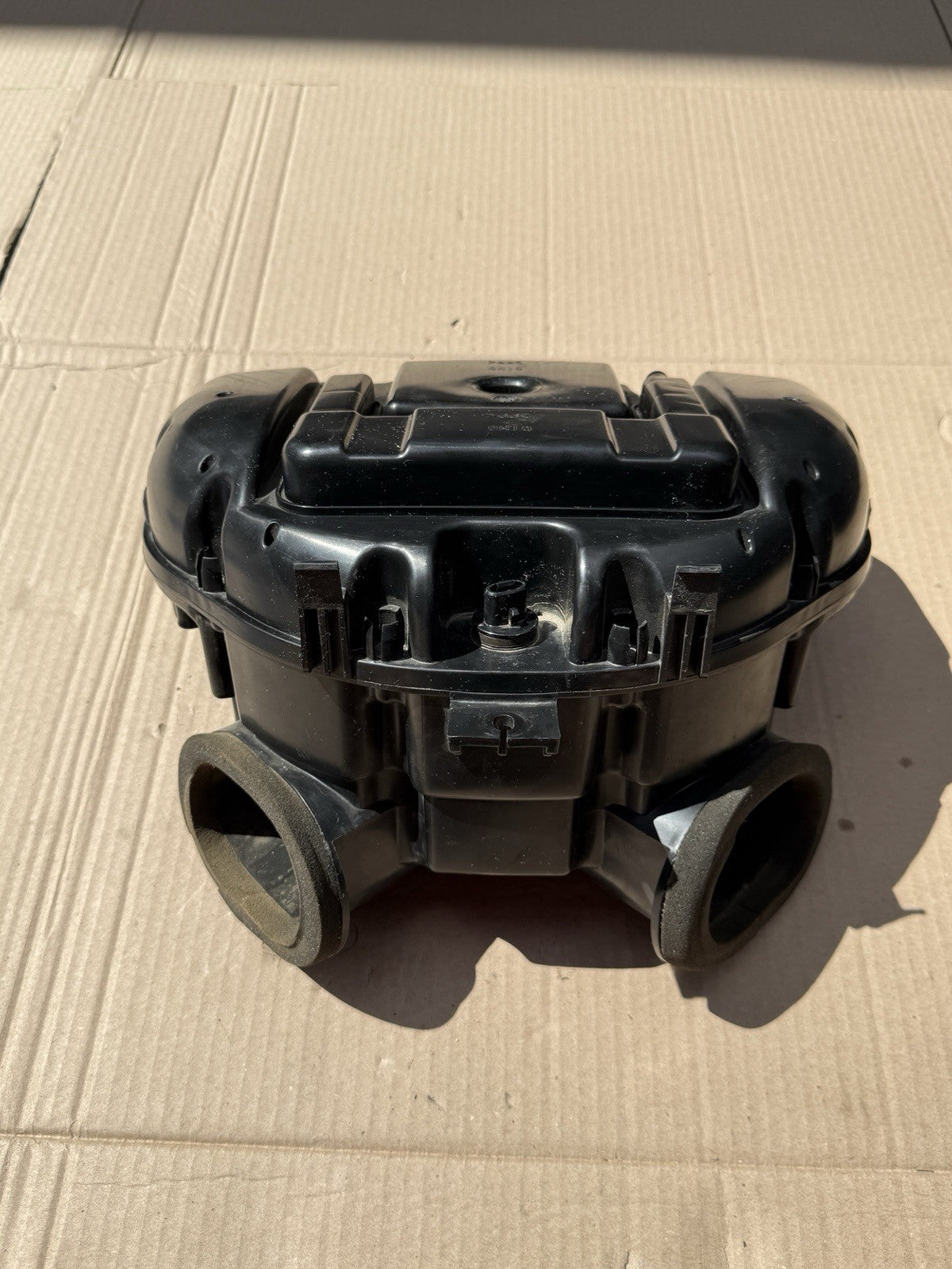 2006-2007 Suzuki GSXR750 GSX-R750 K6 K7 OEM Airbox Air Cleaner Box 13700-02H043