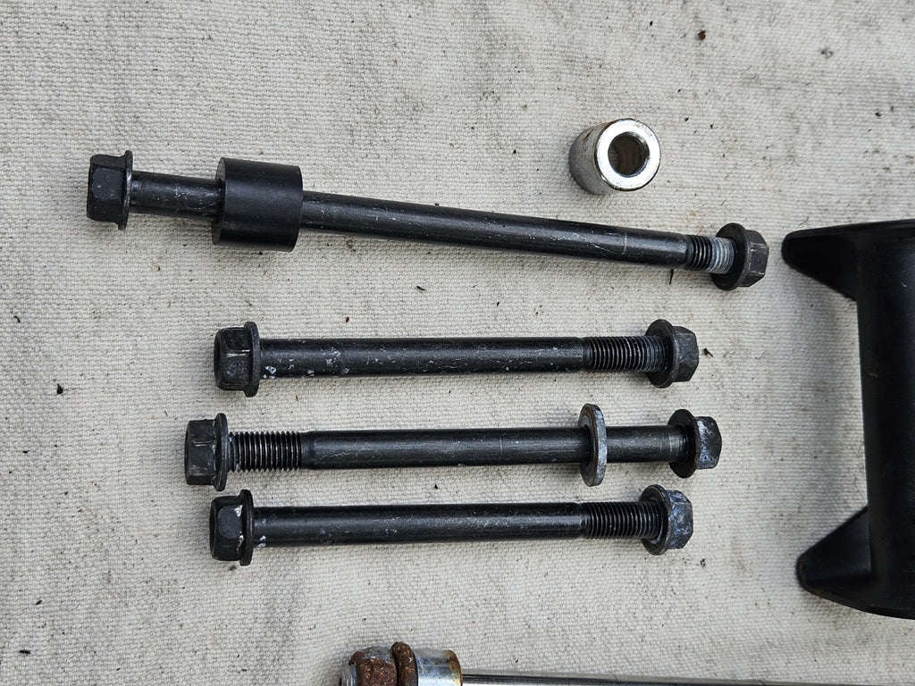 2017-2019 Honda Rebel 300 CMX300 OEM Engine Mount Hanger Plate Bracket Bolts Set1