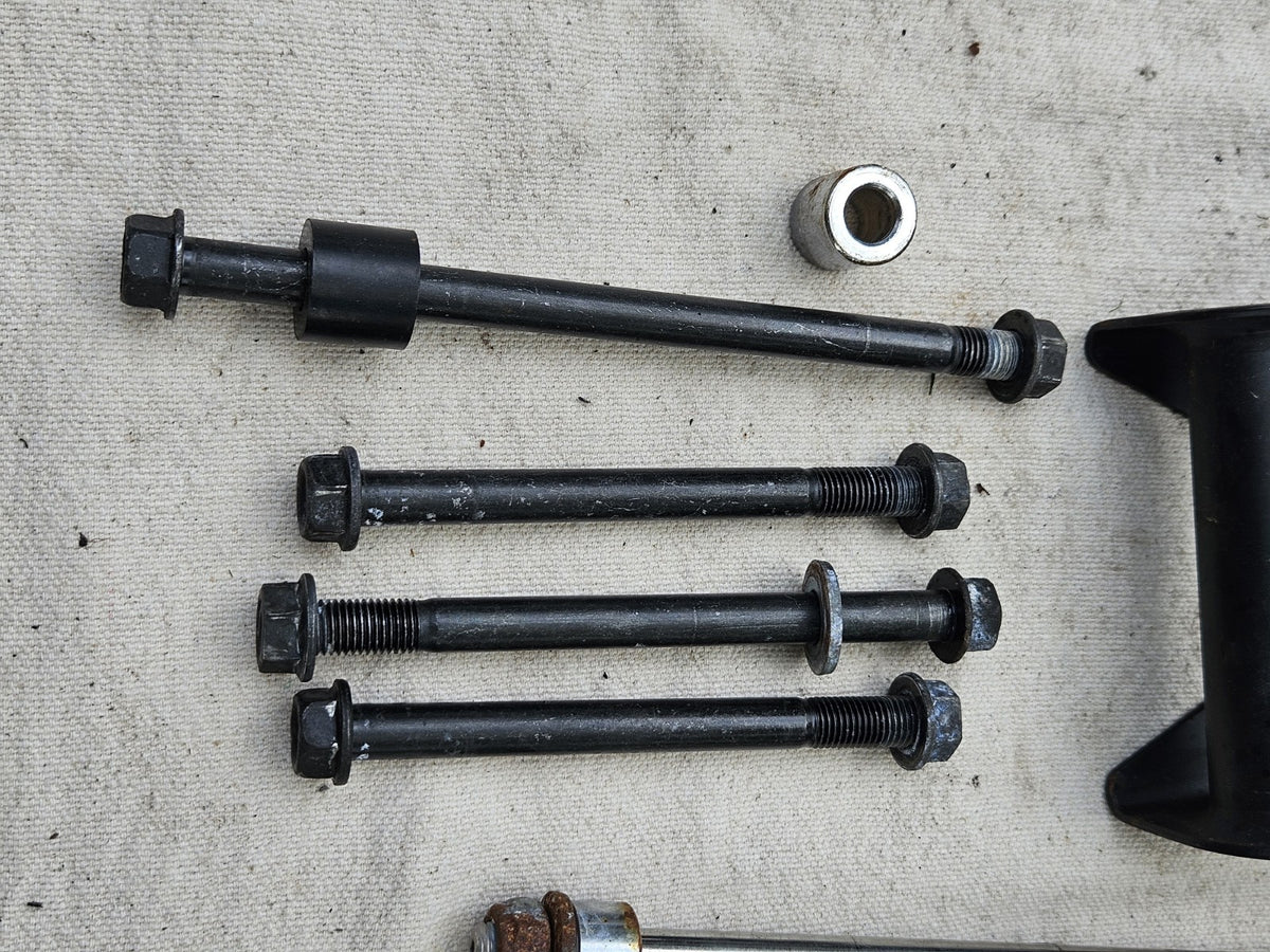 2017-2019 Honda Rebel 300 CMX300 OEM Engine Mount Hanger Plate Bracket Bolts Set1