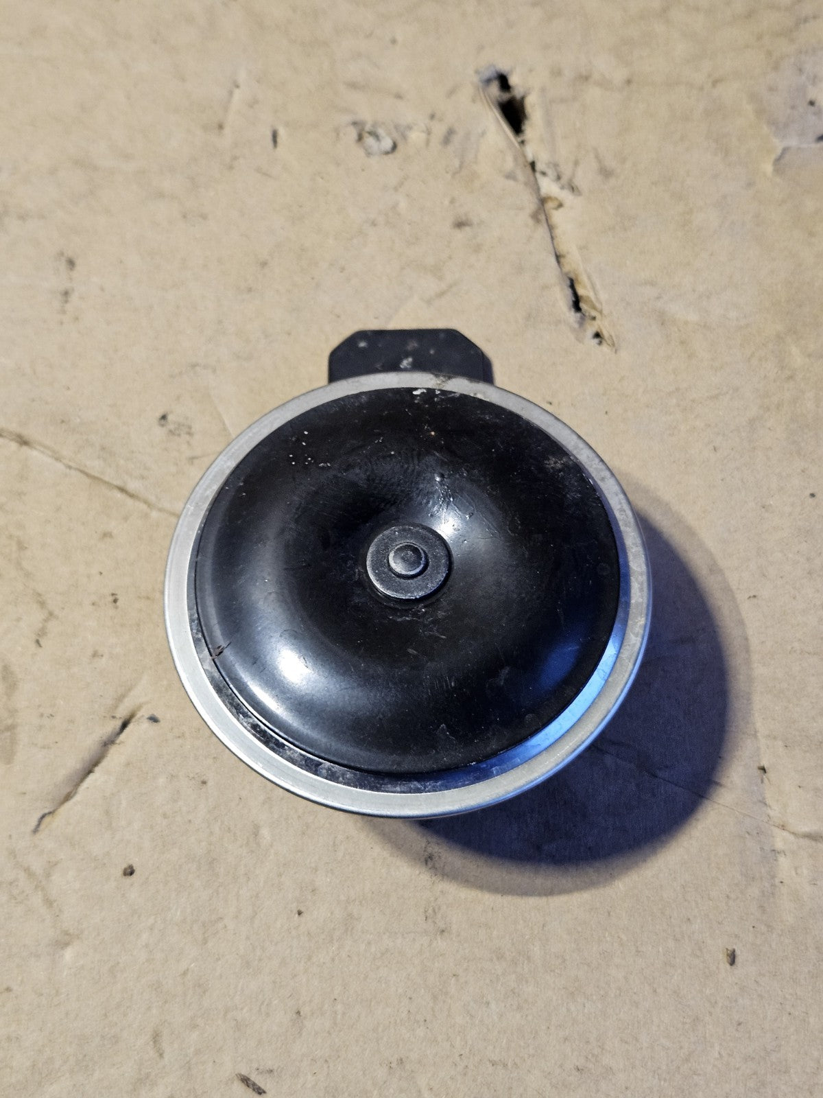 Kawasaki Ninja 650 Z400 Eliminator OEM Horn Signal Mount 27003-00652