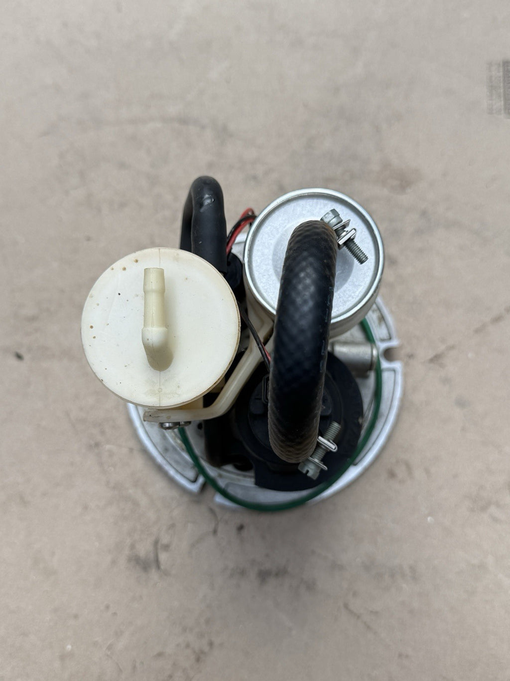 94-04 Ducati 748 916 996 998 OEM Fuel Tank Petrol Pump Flange Sender Regulator