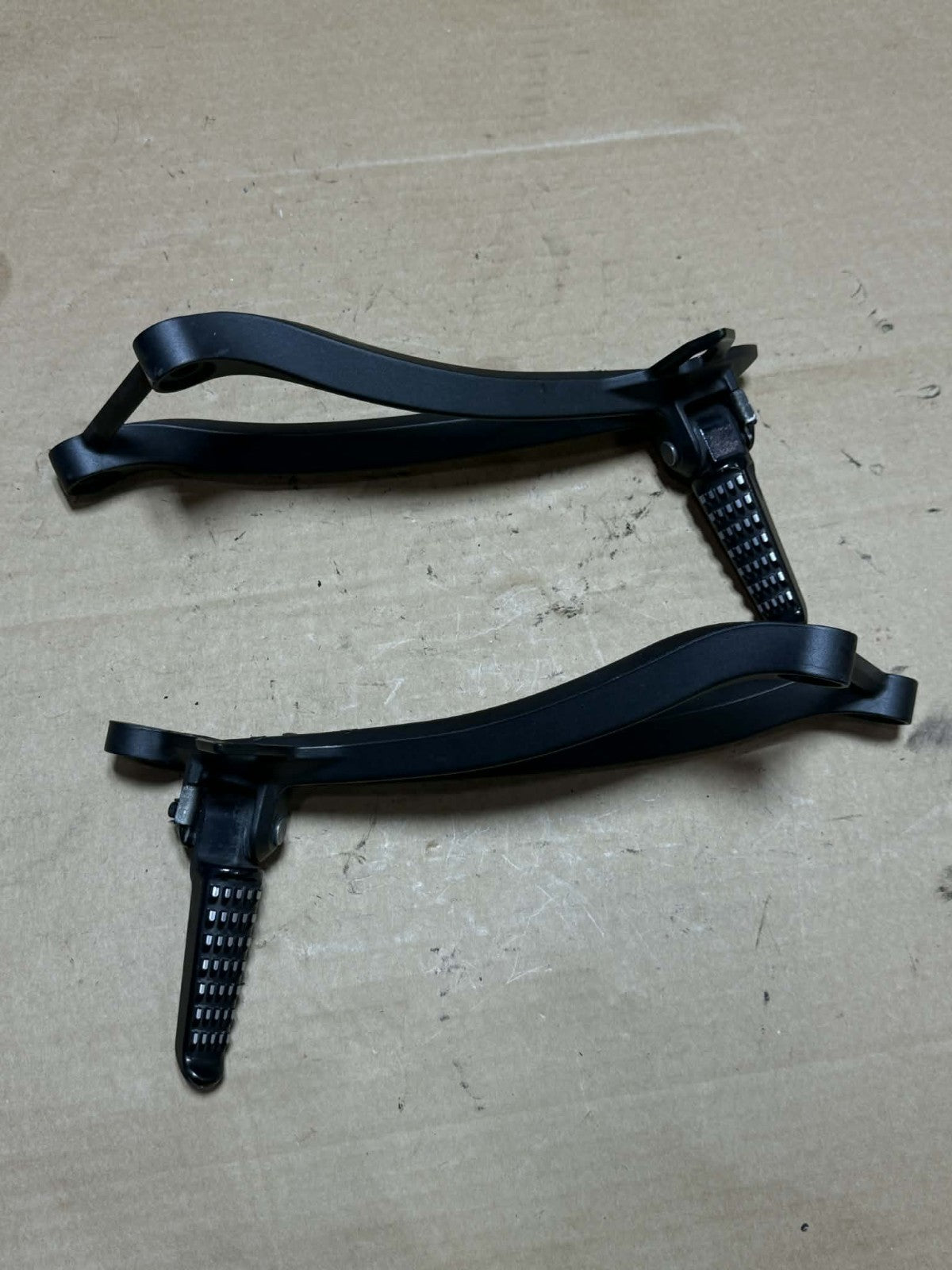 13-25 KAWASAKI NINJA ZX6R OEM Rear Passenger Rearsets Foot Pegs Left Right 636