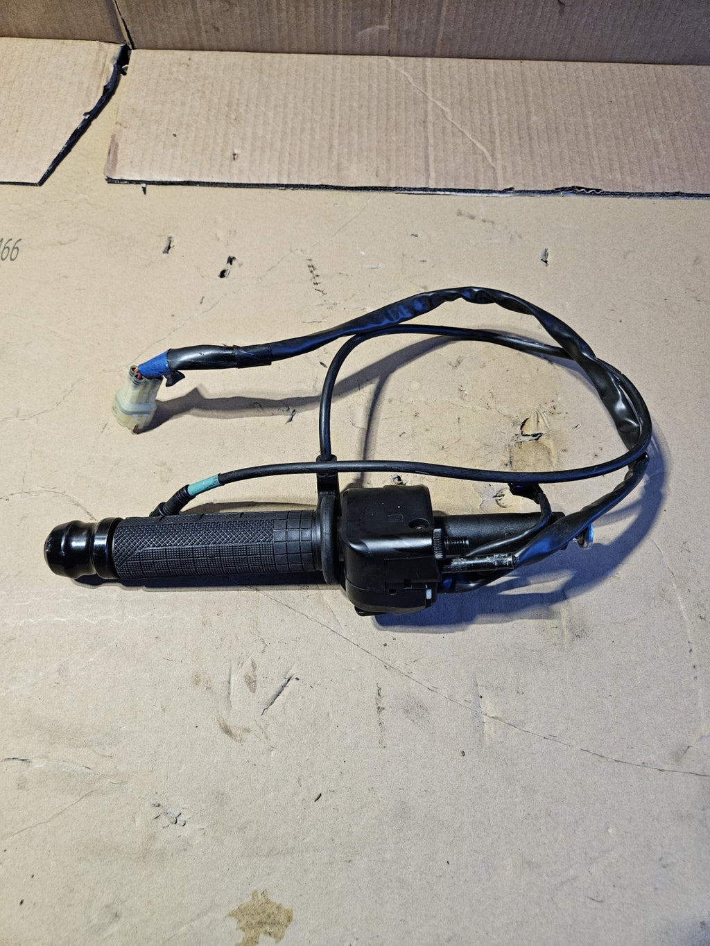 17-19 Kawasaki Ninja 650 ABS EX650 OEM Right Clip On Handlebar Switch 46091-04854