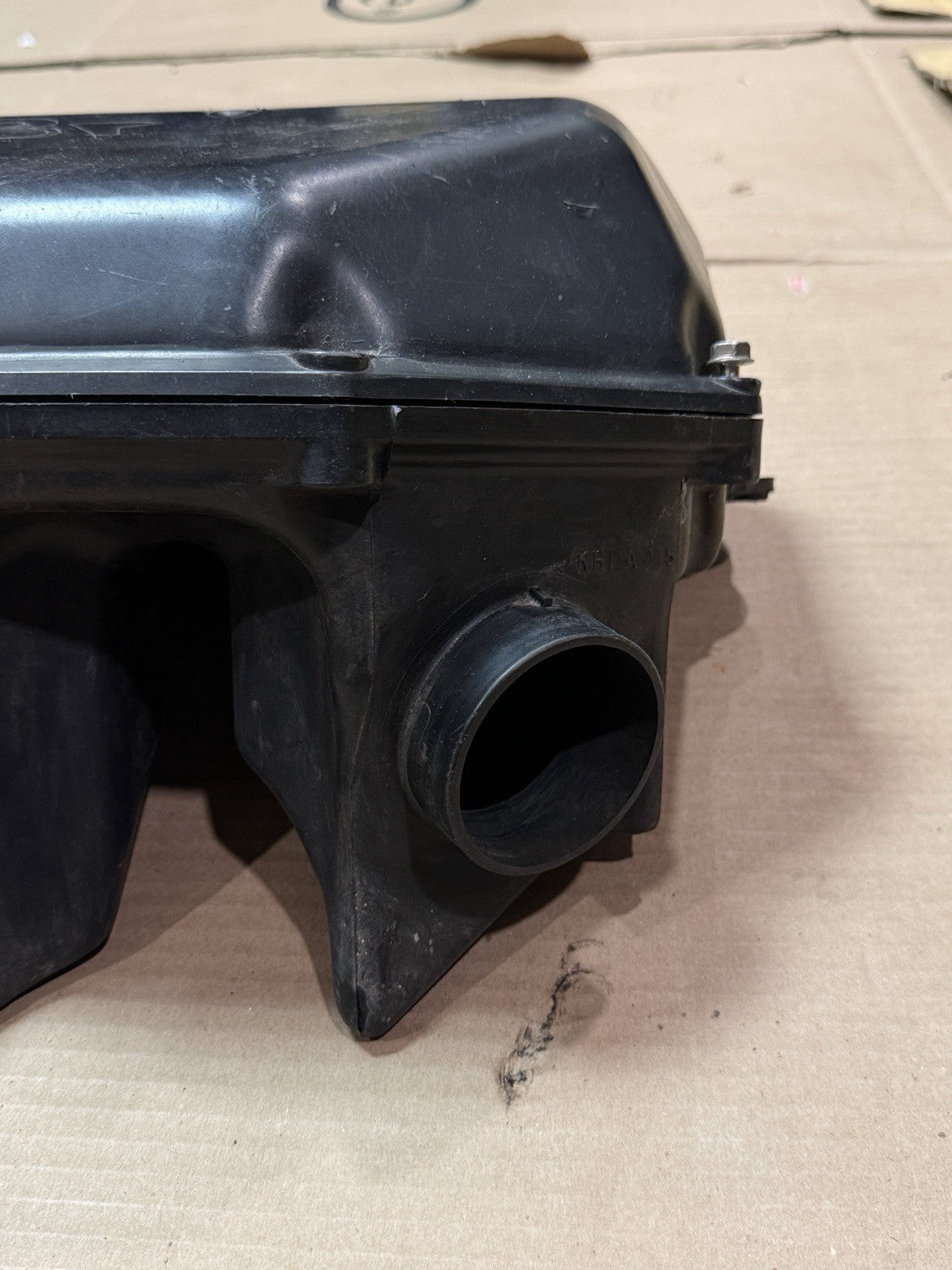 1998-1999 Kawasaki Ninja ZX6R ZX600G OEM Airbox Air Box Filter Case 11010-17369