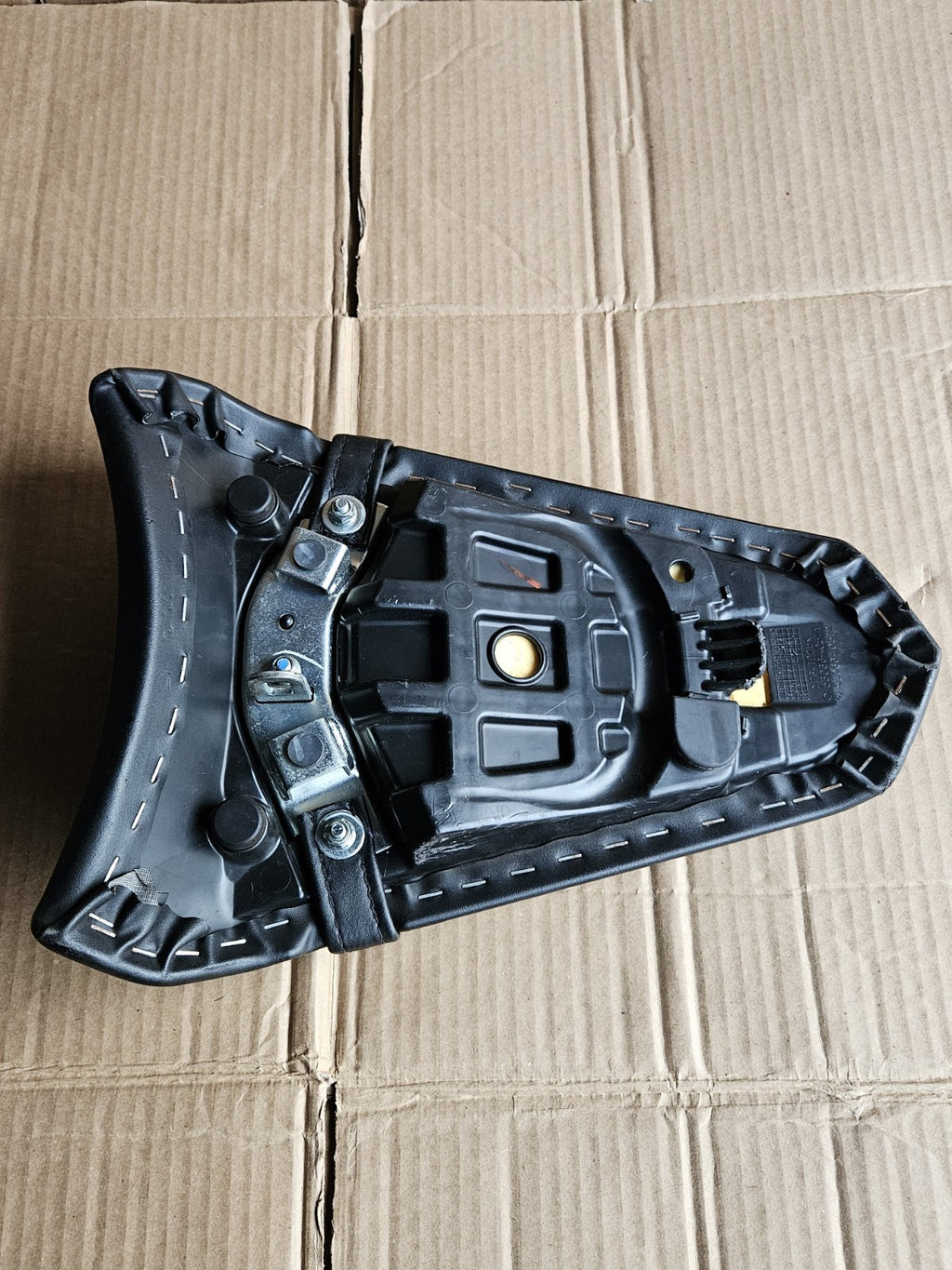 2019 17-19 Kawasaki Ninja 650 EX650R OEM Rear Passenger Seat Saddle Cushion Pad5