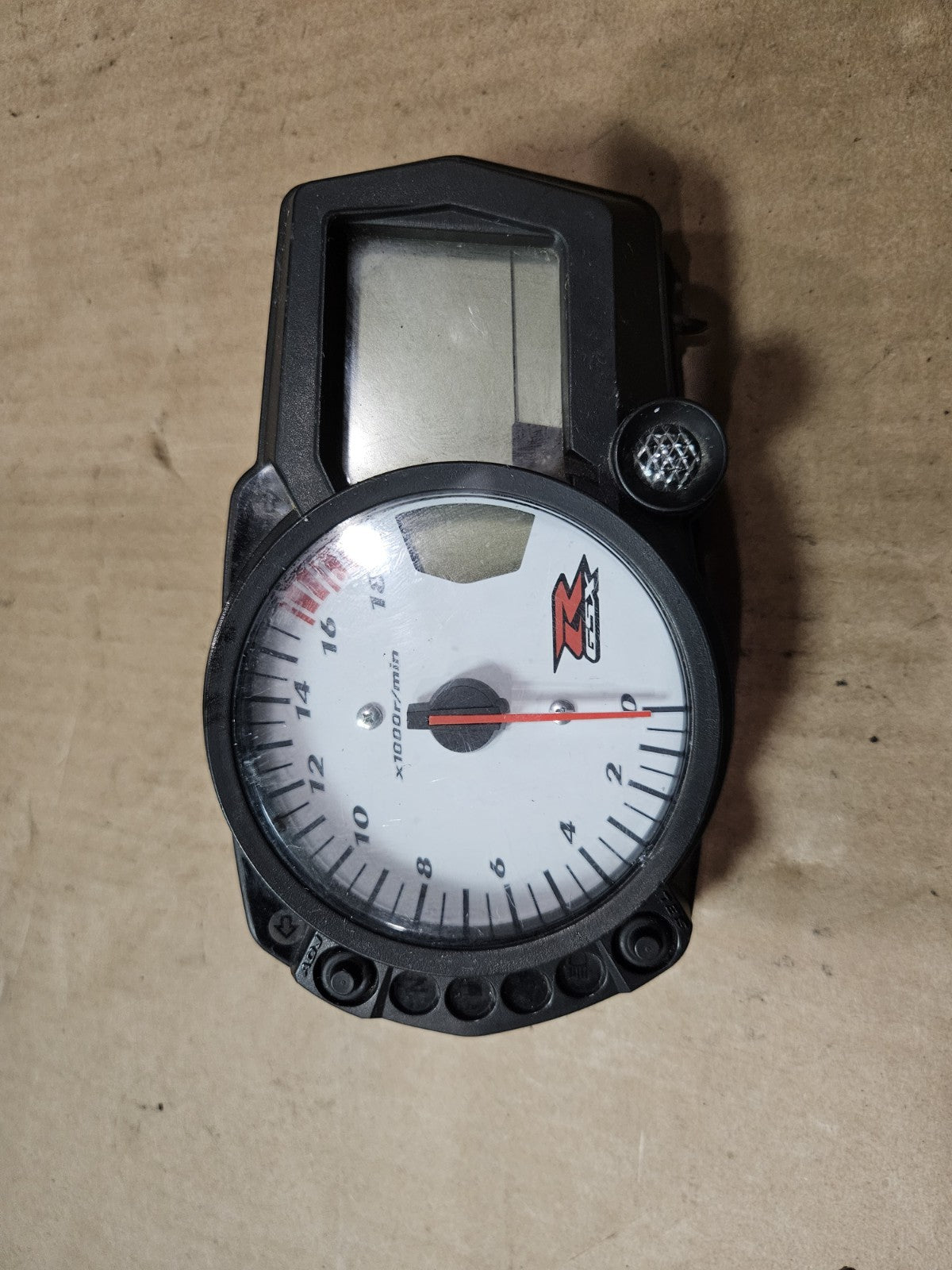 06-09 SUZUKI GSXR 600 750 OEM SPEEDO TACH GAUGES DISPLAY CLUSTER SPEEDOMETER0