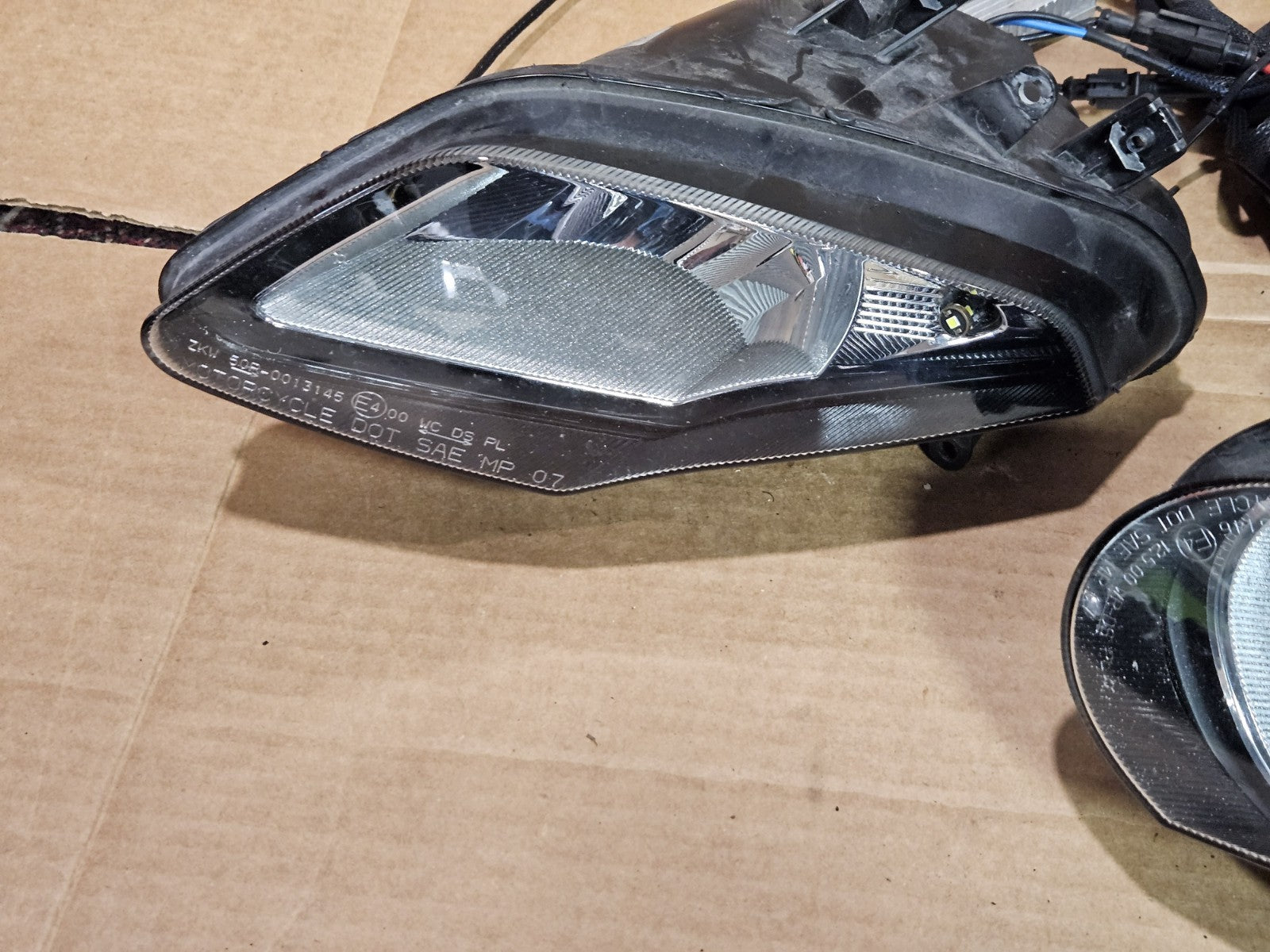 10 11 12 13 14 2013 BMW S1000RR OEM Head Light Headlight Lens Set HID lights