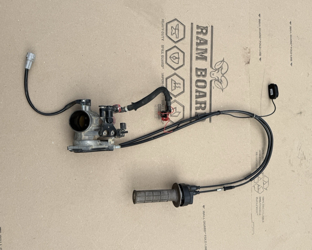 2016-2018 Kawasaki KX450F OEM Throttle Body Fuel Injector 16163-0859