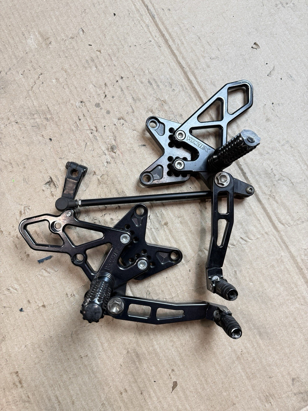 2014 Kawasaki 2011-2015 Ninja ZX10R Non-abs Vortex Racing Rearsets AS-IS Repair