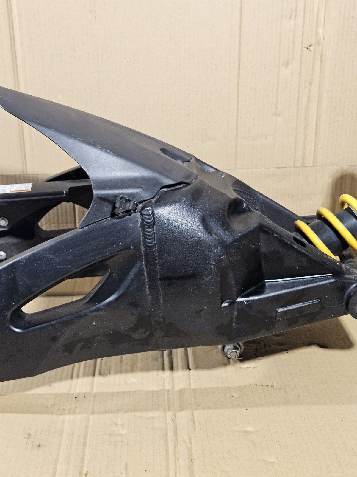 2006 2007 Suzuki GSXR600 Swingarm with Rear Shock and Linkage Set OEM 10