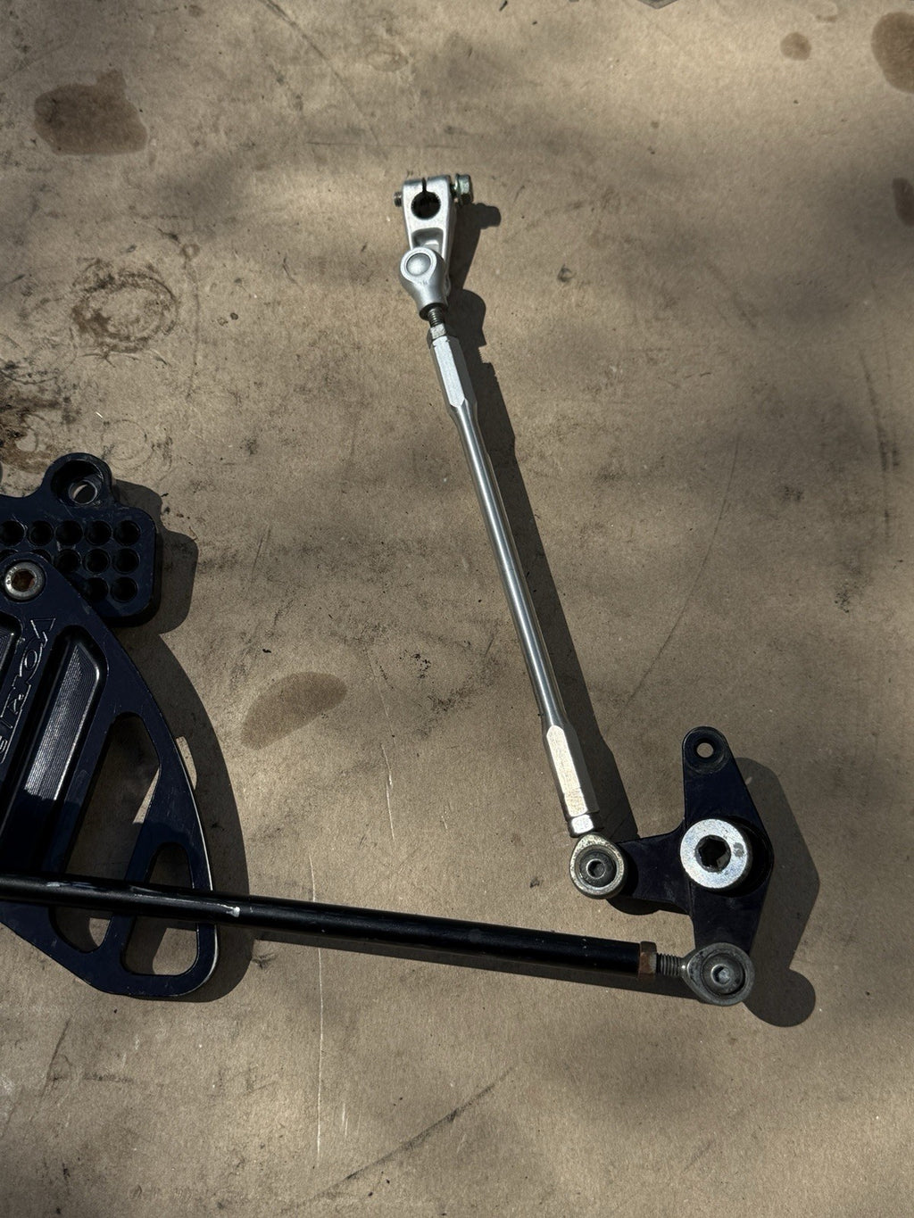 05-06 Honda CBR600RR Vortex Left Rearset Foot Peg Shifter Rear Set OEM