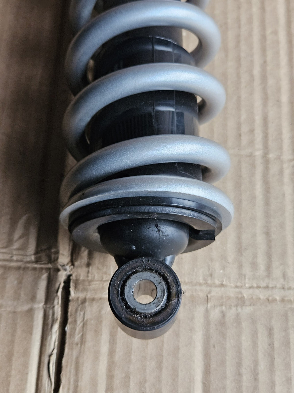 17-21 Kawasaki Ninja 650 Z650 EX650 ER650 OEM Rear Shock Absorber 45014-0565-4585