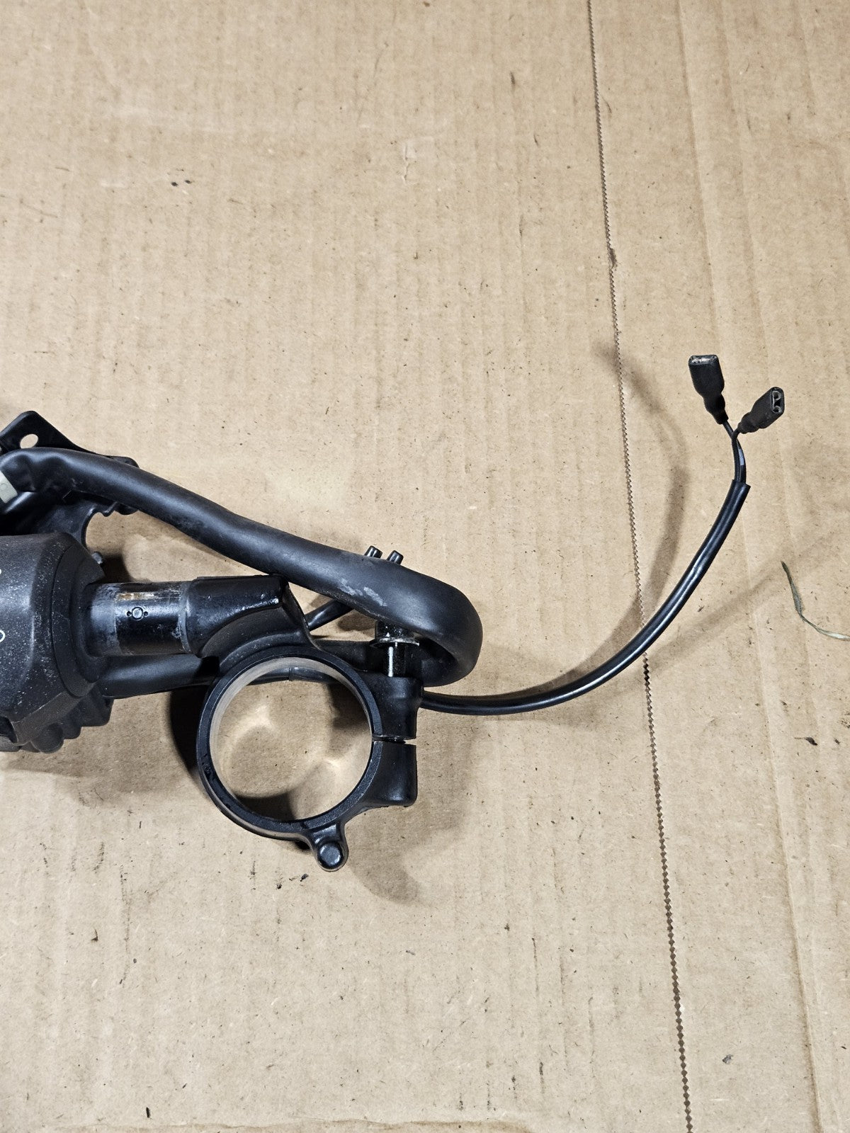 2005-2007 Honda CBR1000RR OEM Left Clip-On Handlebar Switch Grip 53150-MEL-D0011