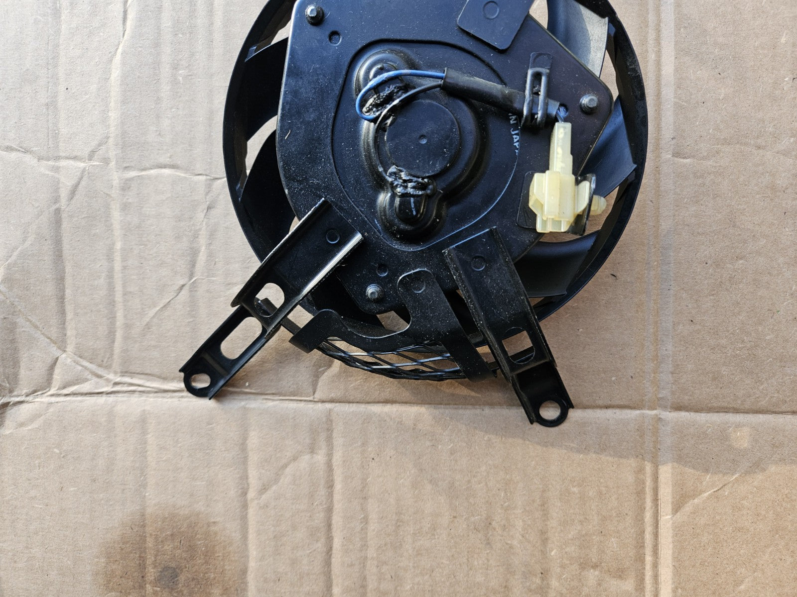 2005 Suzuki GSXR1000 OEM Cooling Fan Assembly Radiator Coolant Water Pump Hose