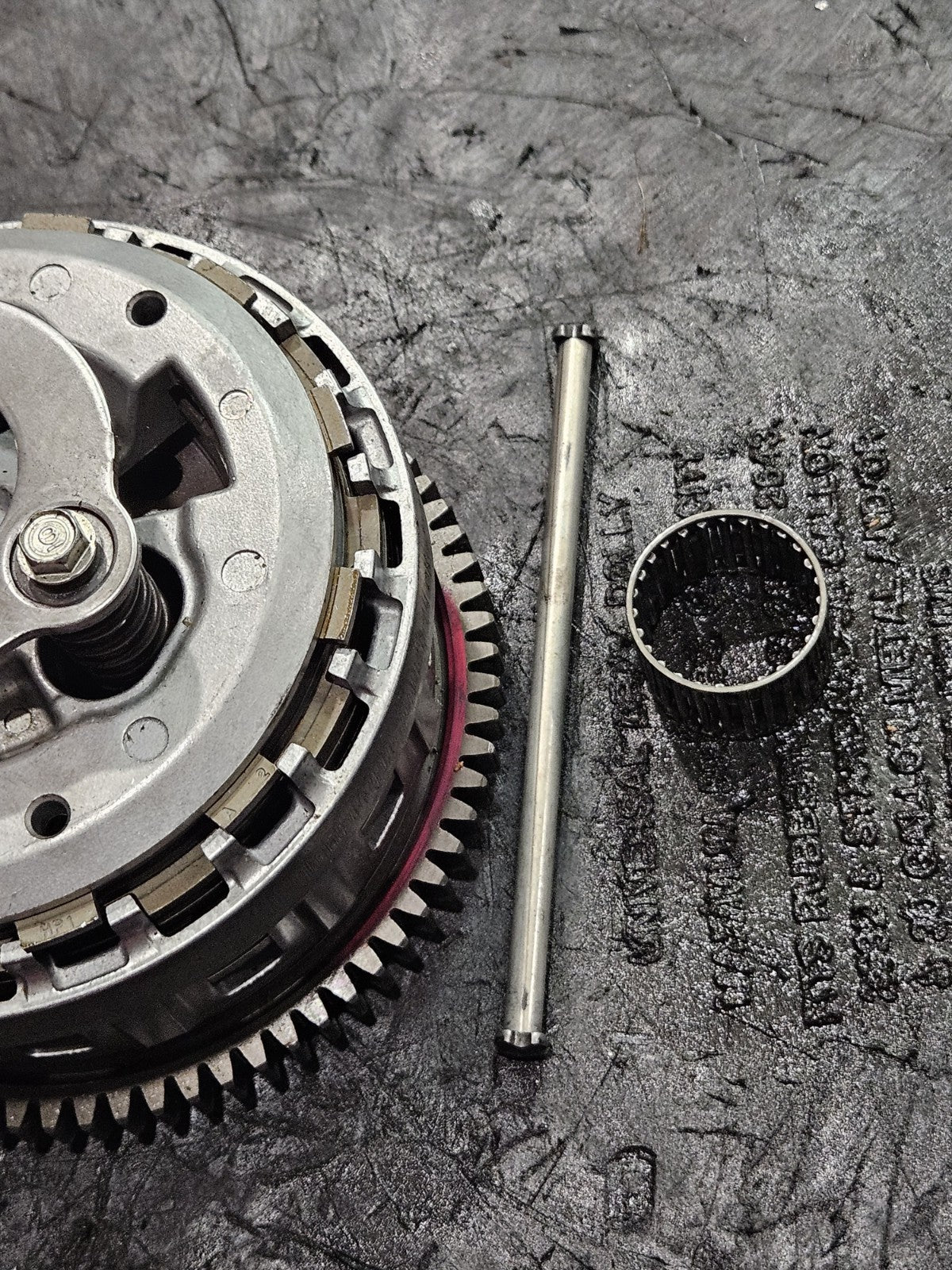 2017-2025 Suzuki GSX-R1000 GSXR1000R L7 OEM Clutch Basket Hub Plates 21200-1788022