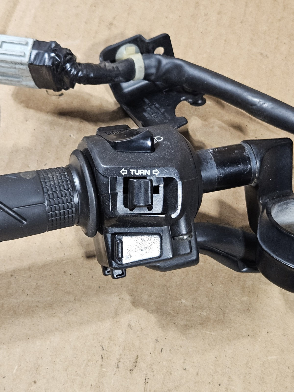 2005-2007 Honda CBR1000RR OEM Left Clip-On Handlebar Switch Grip 53150-MEL-D005