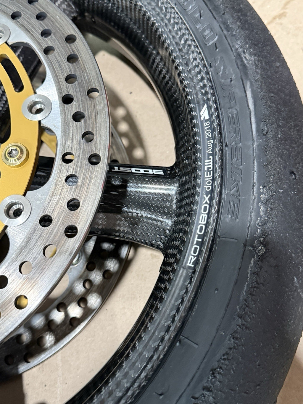 Rotobox Boost Carbon Wheels Set Front Rear 17x3.5 17x6 2010-2019 BMW S1000RR HP4