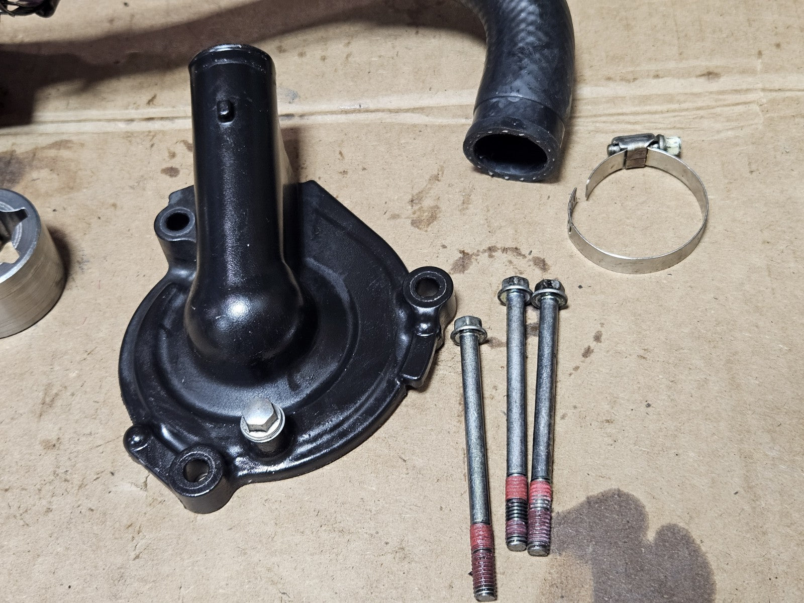 13-23 2023 Kawasaki Ninja Zx6r Oem Water Coolant Pump Oil Cover 16142-0732