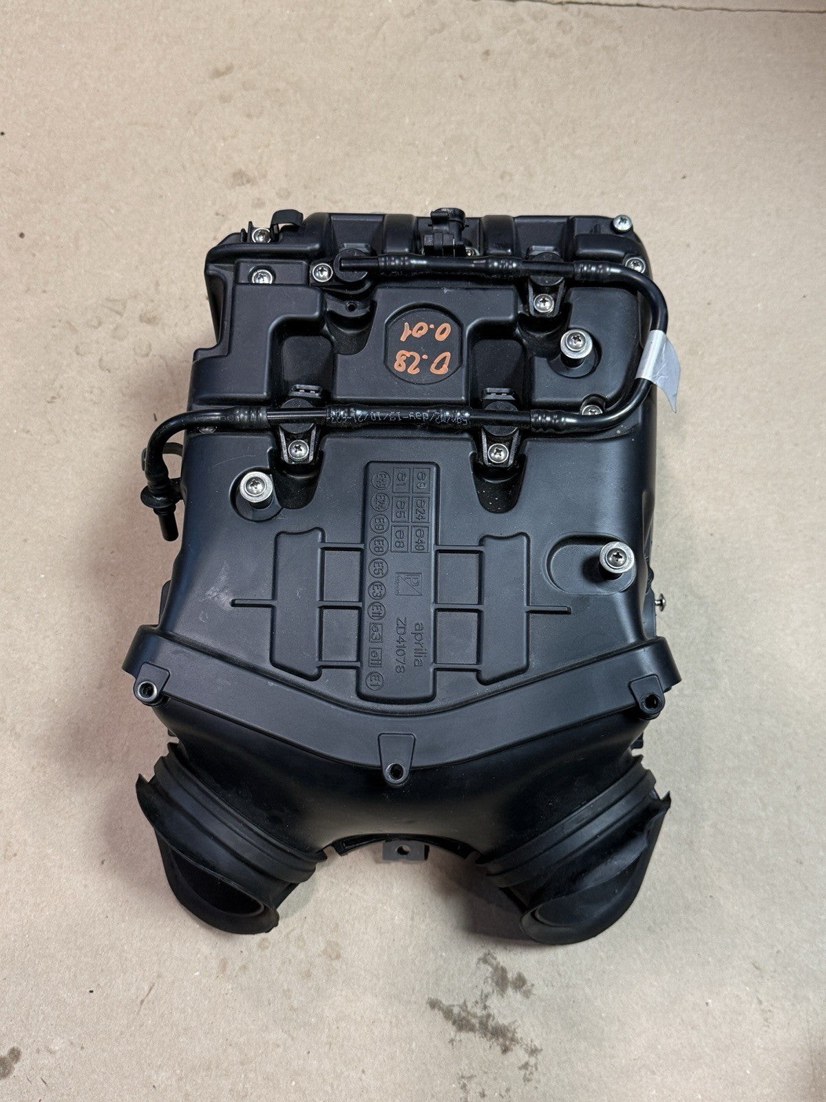 Aprilia V4 RSV4 1100 21+ OEM Upper & Lower Airbox Assembly Intake Air Filter