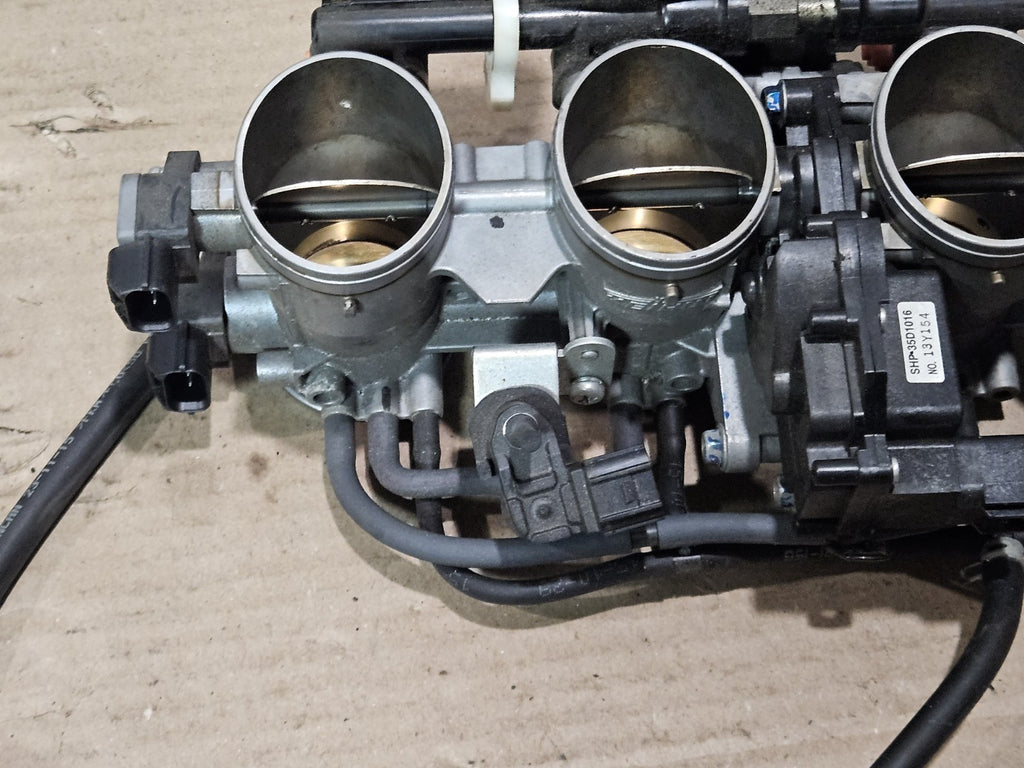 2013-2018 Kawasaki Ninja ZX6R 636 OEM Throttle Bodies Injectors 2017