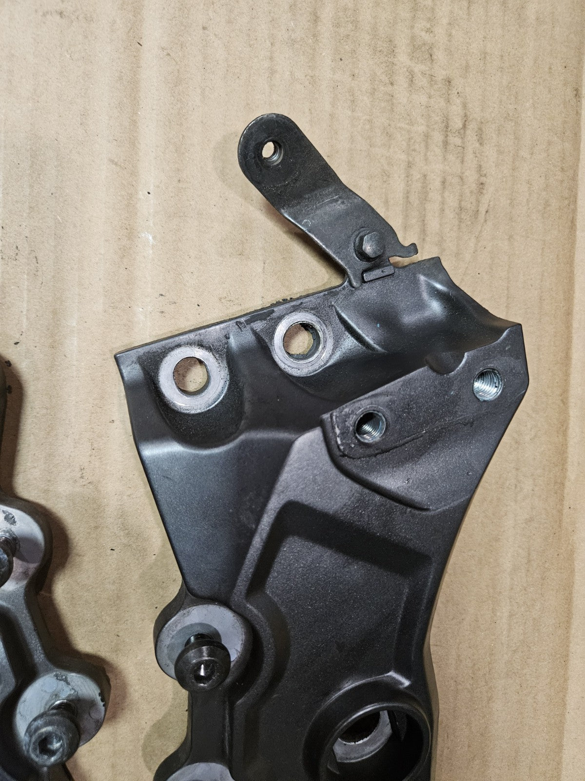 2022-2025 Yamaha YZF-R7 R7 OEM Rearset Adapter Bracket Plate Set BEB-274A3-00-003