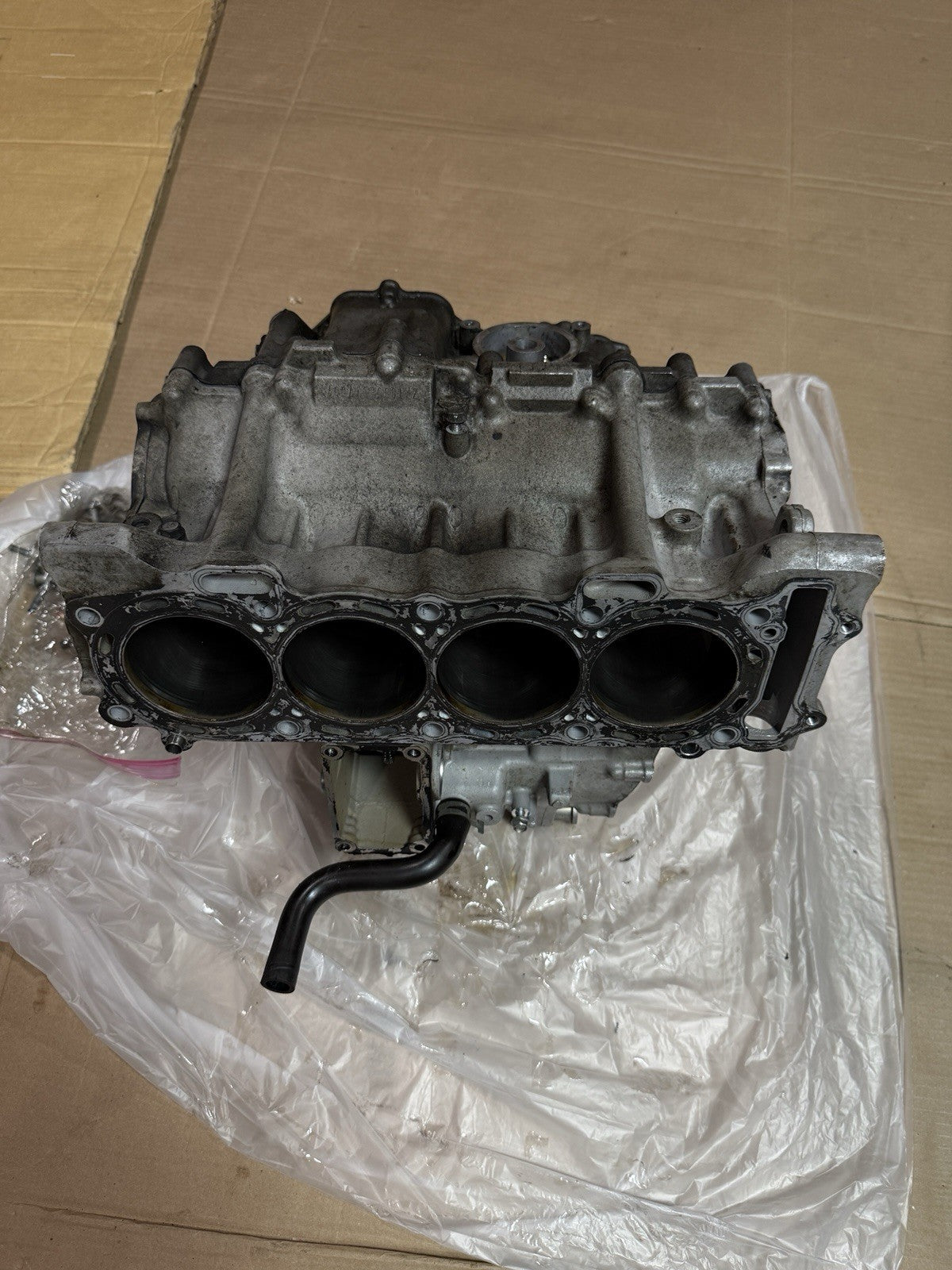 11-15 KAWASAKI NINJA ZX10R OEM ENGINE MOTOR CRANKCASE CRANK CASES BLOCK5