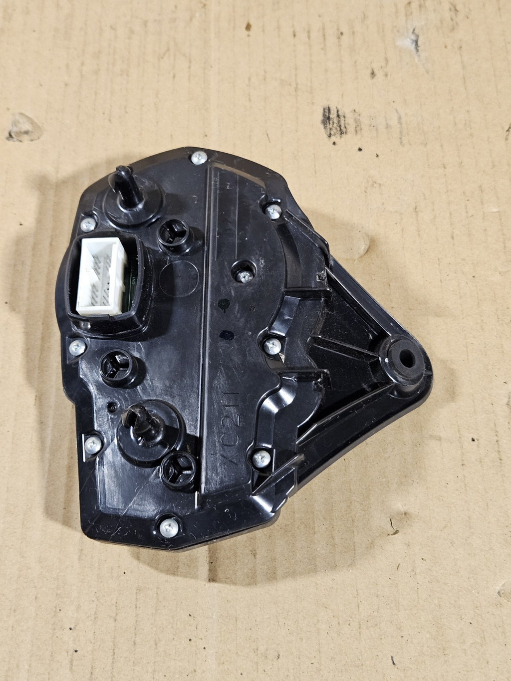 2006 Suzuki GSXR600 Instrument Cluster OEM 3412001H20 Genuine Gauges Speedo Tach2