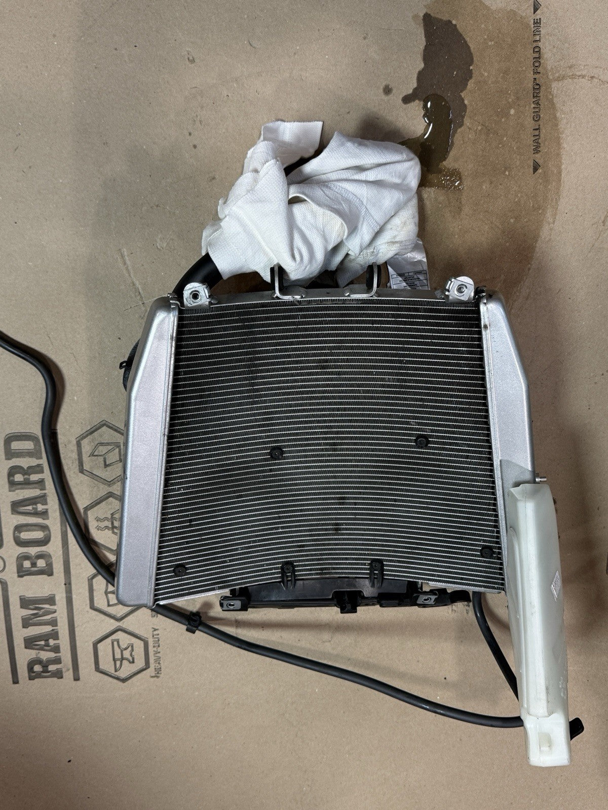21-24 Aprilia RSV4 OEM Engine Radiator Motor Cooling Radiator Fan Left Right Set