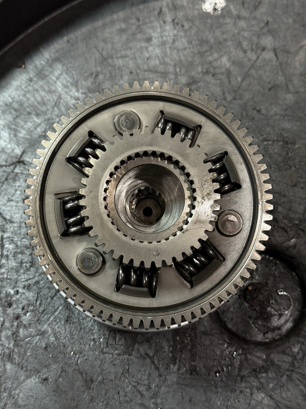 2015-2018 Aprilia RSV4 RR 1000 OEM Clutch Basket Hub Plates Discs Assembly8