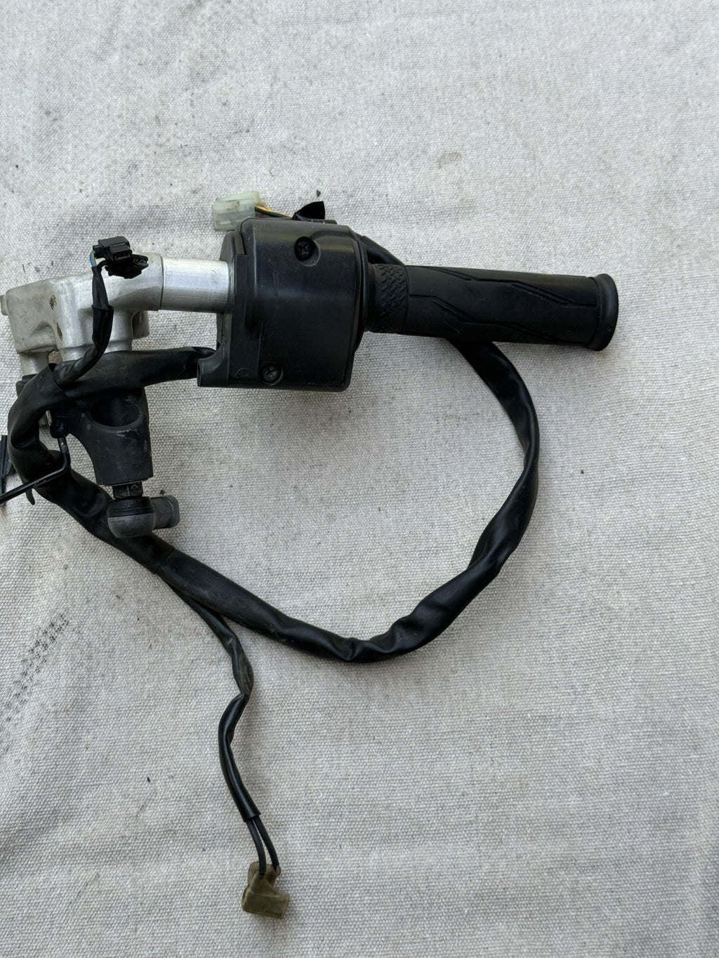 2007-2008 Yamaha YZF-R1 R1 OEM Left Clip-On Handle Bar Clutch Perch Lever 4C84