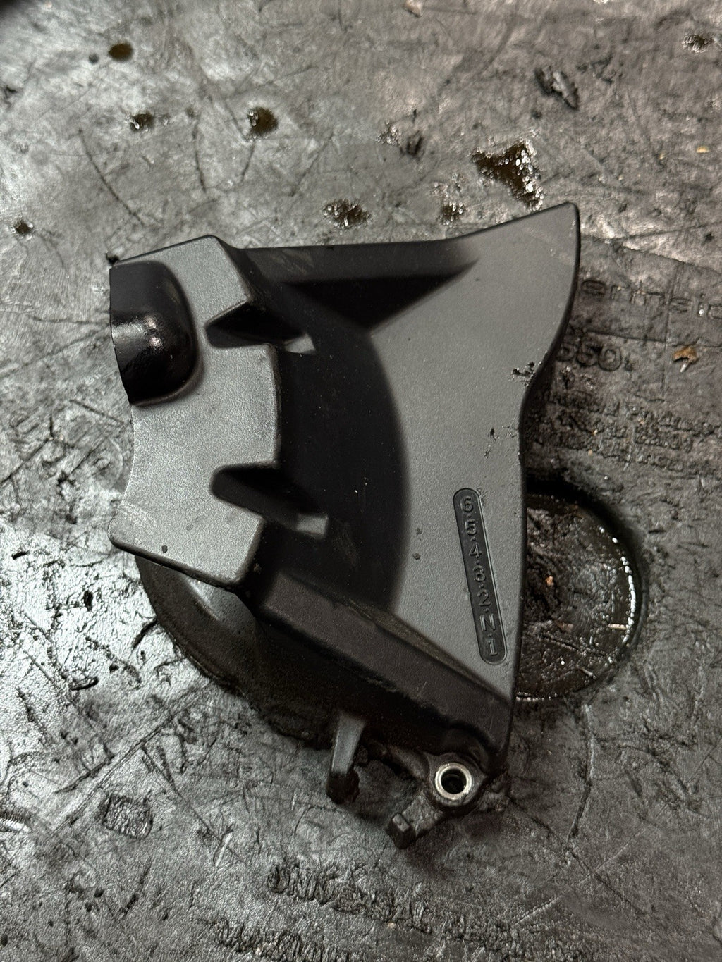 2008-2011 Honda CBR1000RR OEM Engine Sprocket Cover Case Guard 11350-MFL-0003