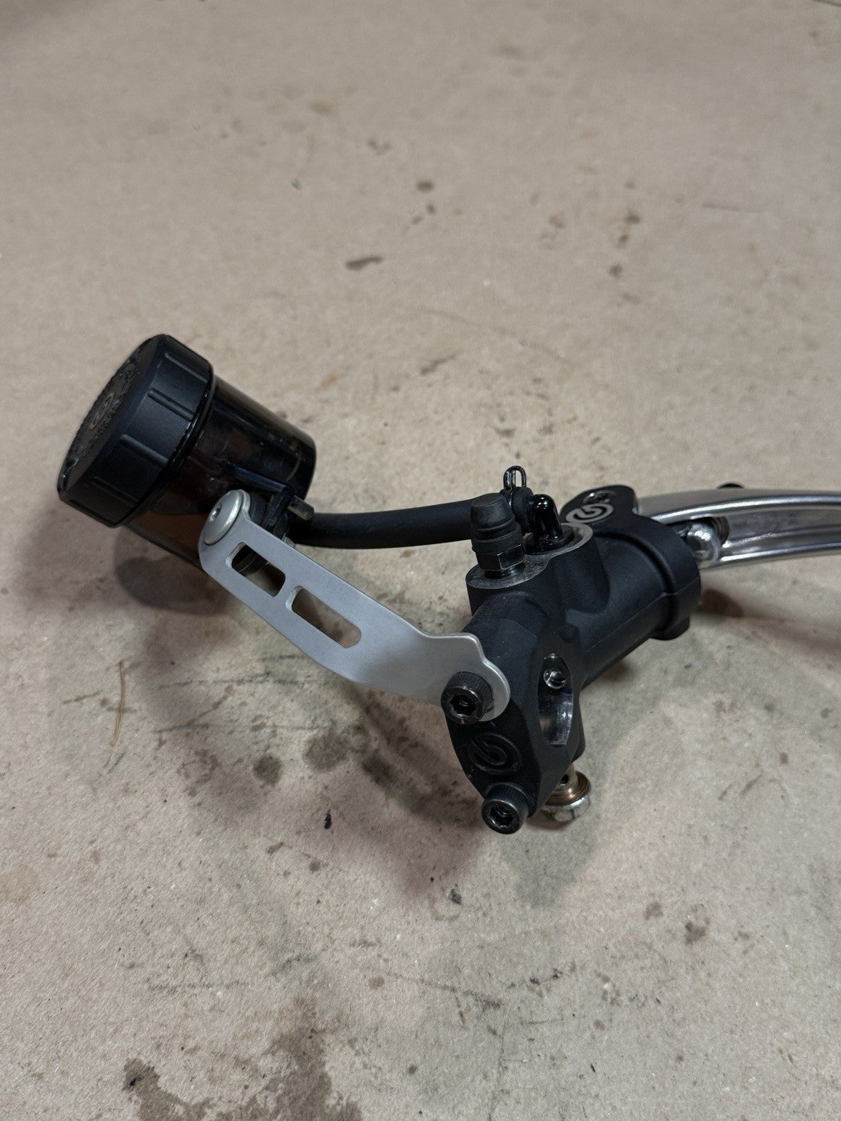 Genuine OEM Brembo Aprilia RSV4 1100 Front Brake Master Cylinder 2021-2024