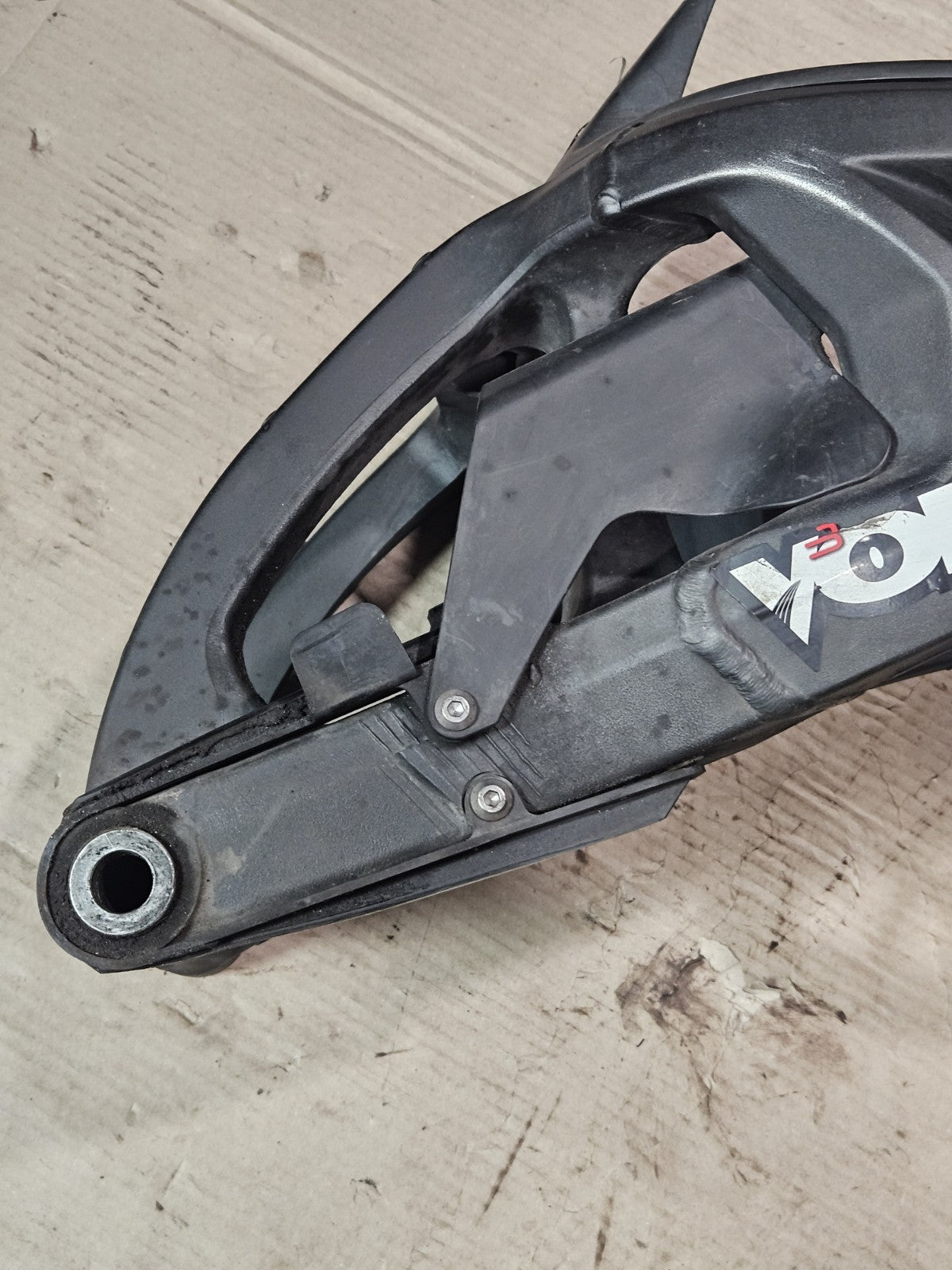 2011-2015 Kawasaki Ninja ZX10R OEM Swingarm Genuine 2014
