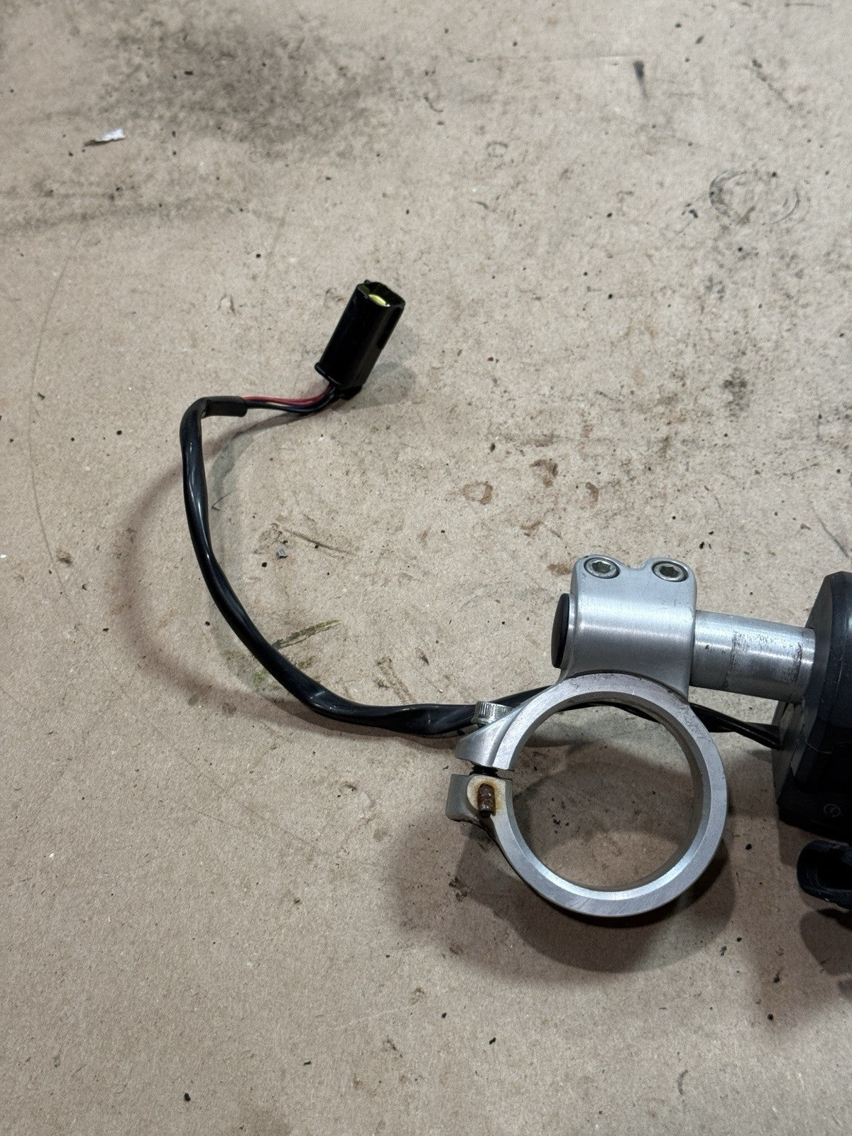 2011-2013 Ducati 848 EVO OEM Right Clip On Handlebar Kill Start Switch Pod14