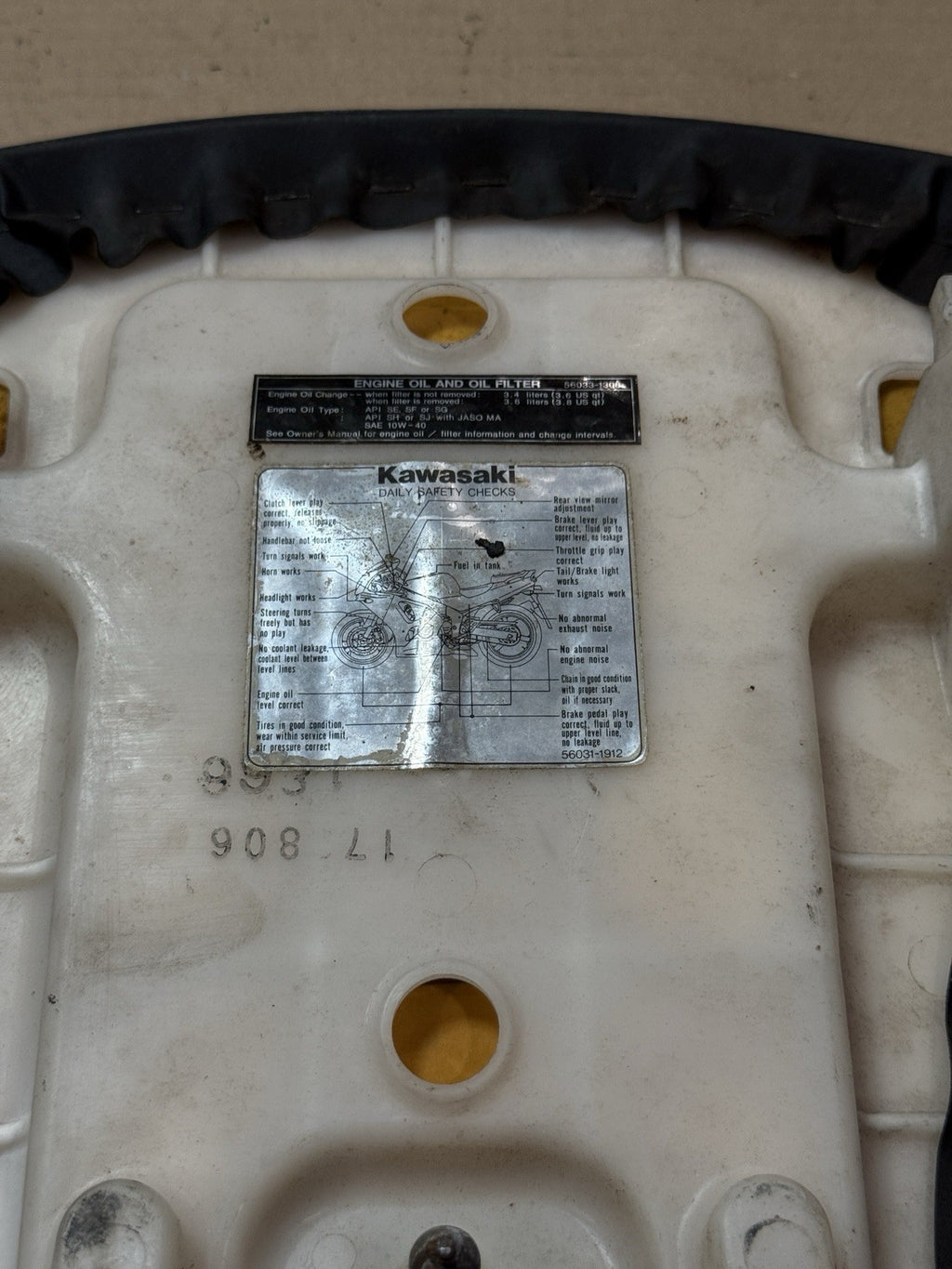 1998-2002 Kawasaki Ninja ZX6R ZX600G ZX600J OEM Rear Passenger Seat 53001-18665