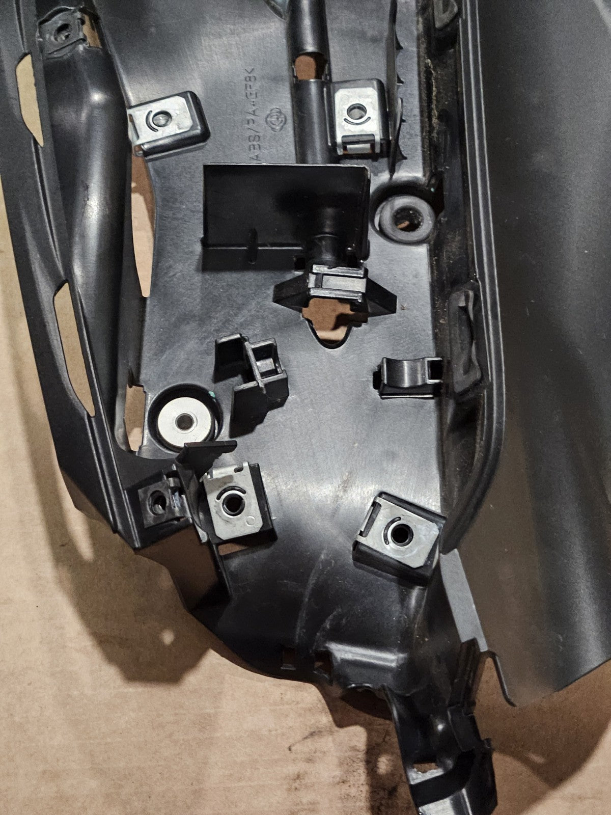 12-19 Ducati 899 959 1199 1299 Oem Right Holder Mid Upper Side Fairing Inner Cow